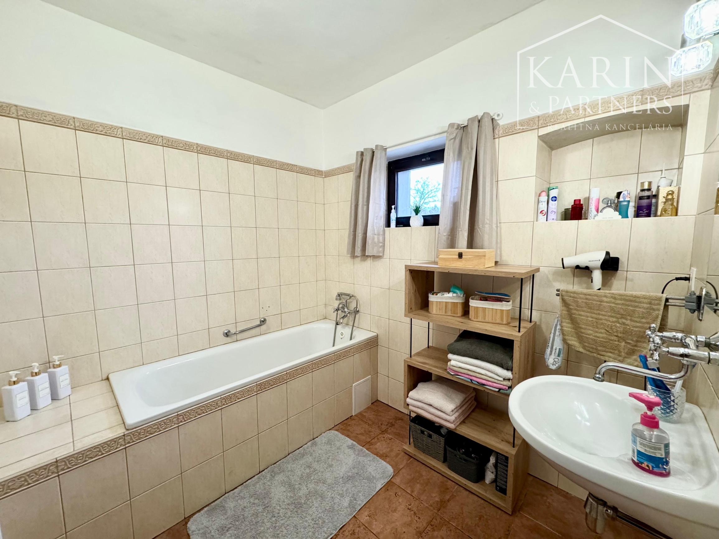 POKOJNÉ BÝVANIE NA ZÁHORÍ: DOM RADIMOV