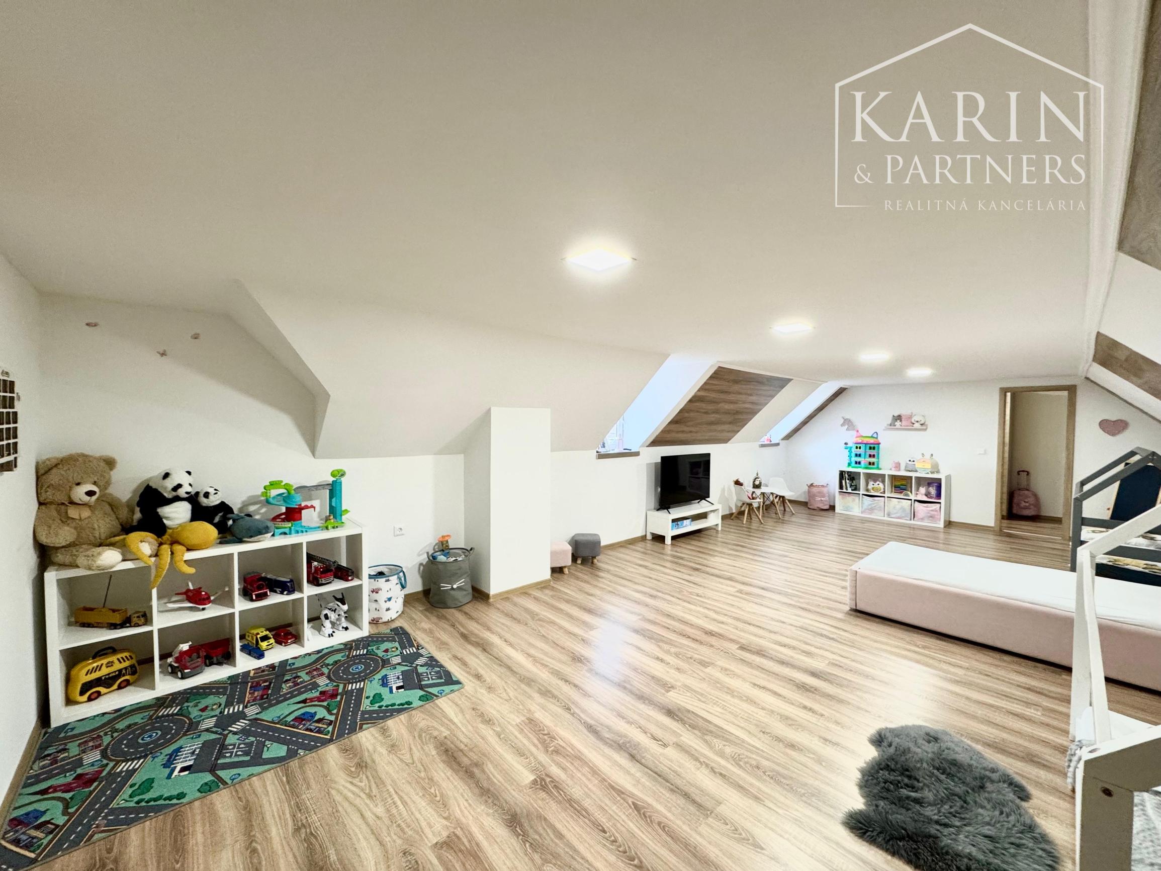 POKOJNÉ BÝVANIE NA ZÁHORÍ: DOM RADIMOV