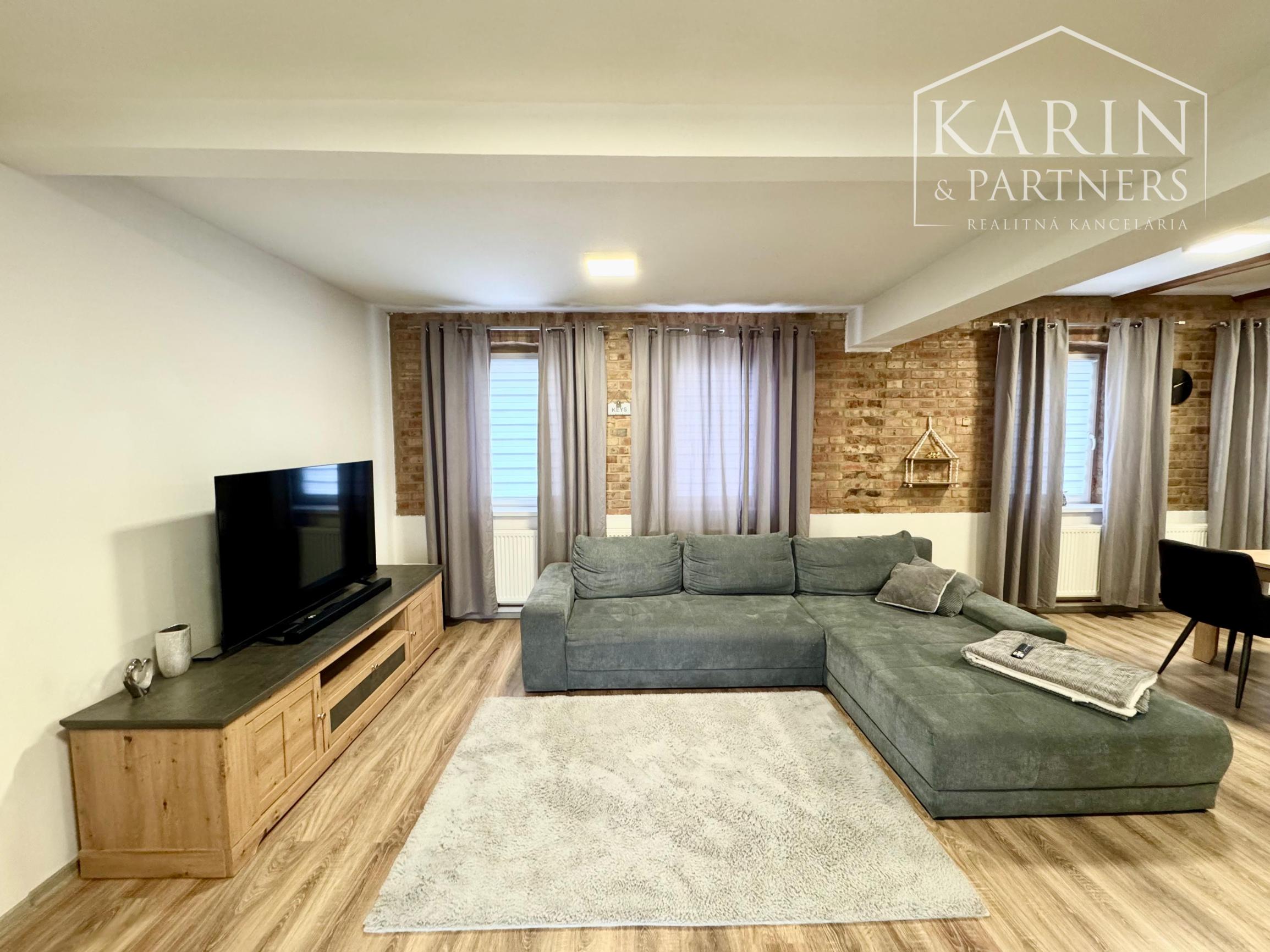 POKOJNÉ BÝVANIE NA ZÁHORÍ: DOM RADIMOV