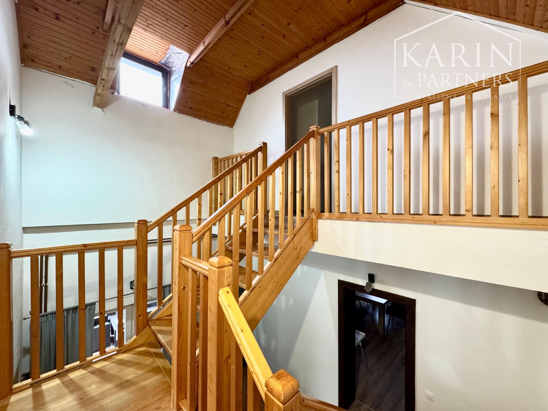 POKOJNÉ BÝVANIE NA ZÁHORÍ: DOM RADIMOV