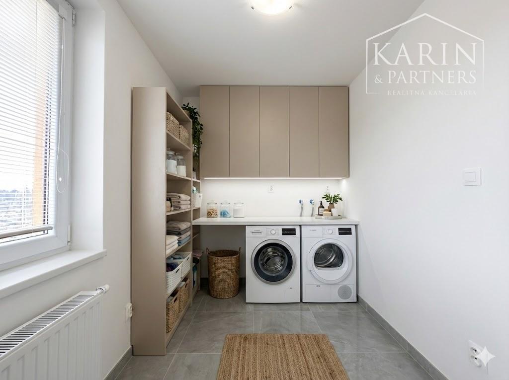 5-izbový dom na 25-árovom pozemku s nádychom histórie a absolútnym tichom