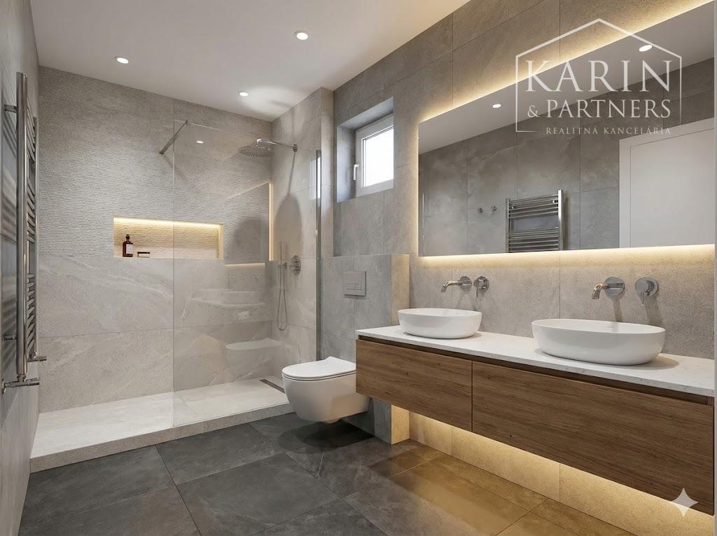 5-izbový dom na 25-árovom pozemku s nádychom histórie a absolútnym tichom