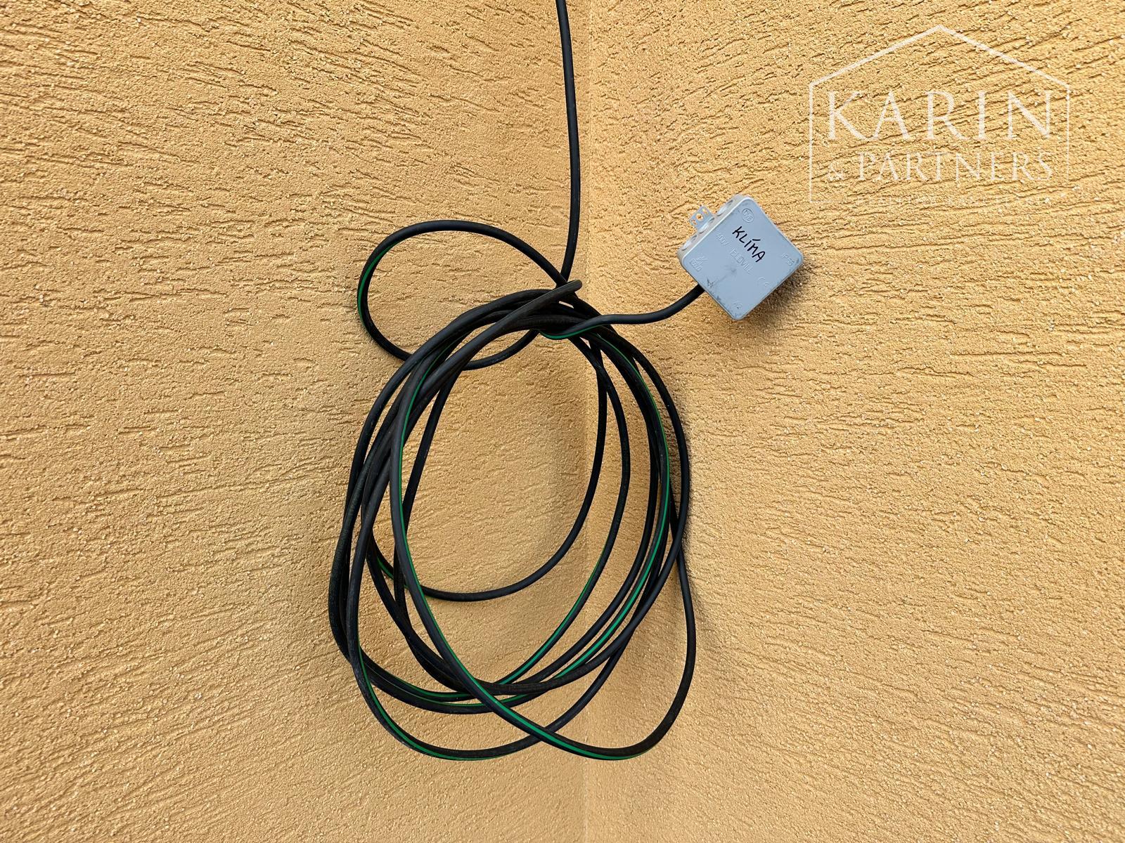 5-izbový dom na 25-árovom pozemku s nádychom histórie a absolútnym tichom