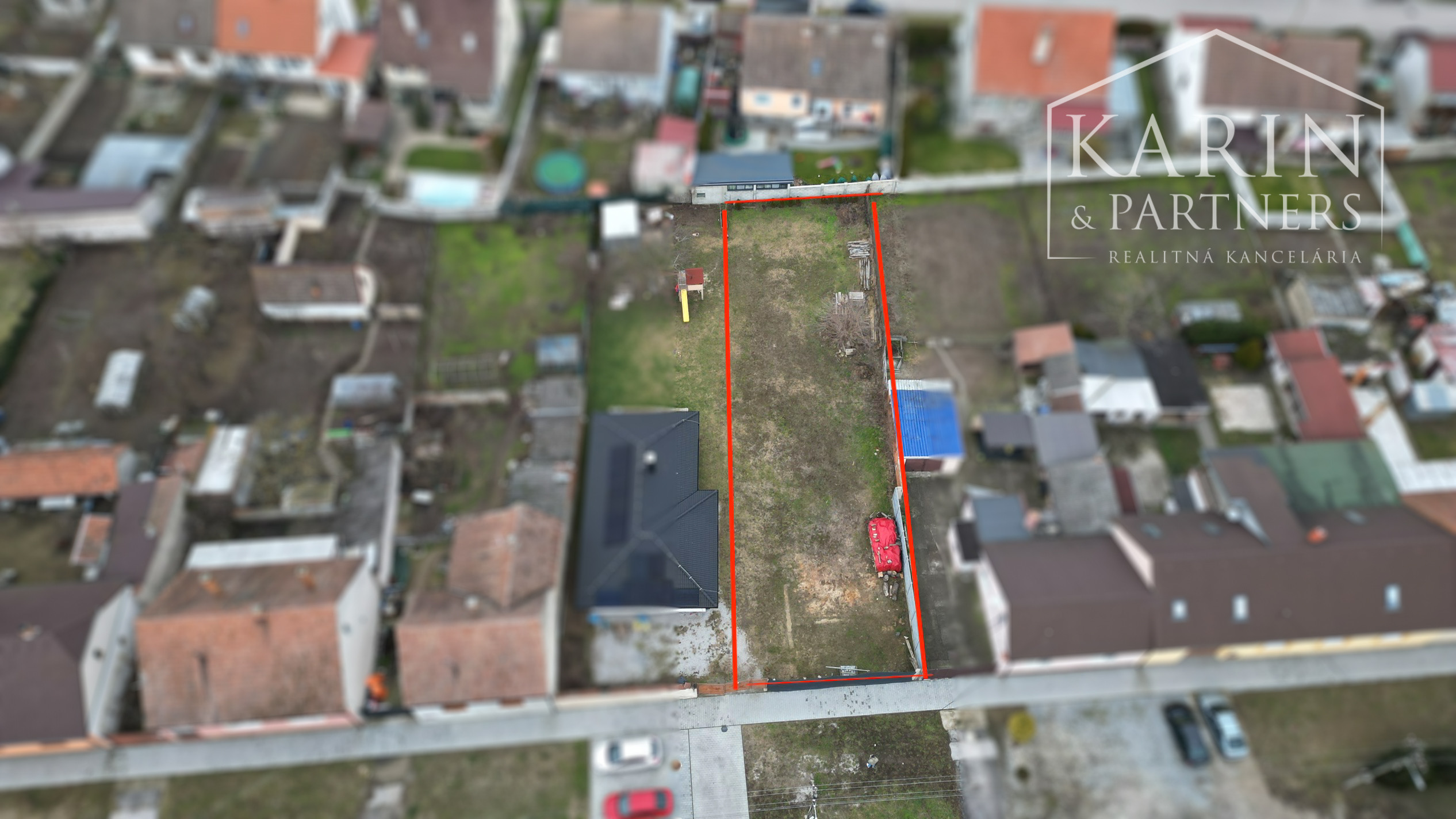 PREDAJ: STAVEBNÝ POZEMOK SO SIEŤAMI