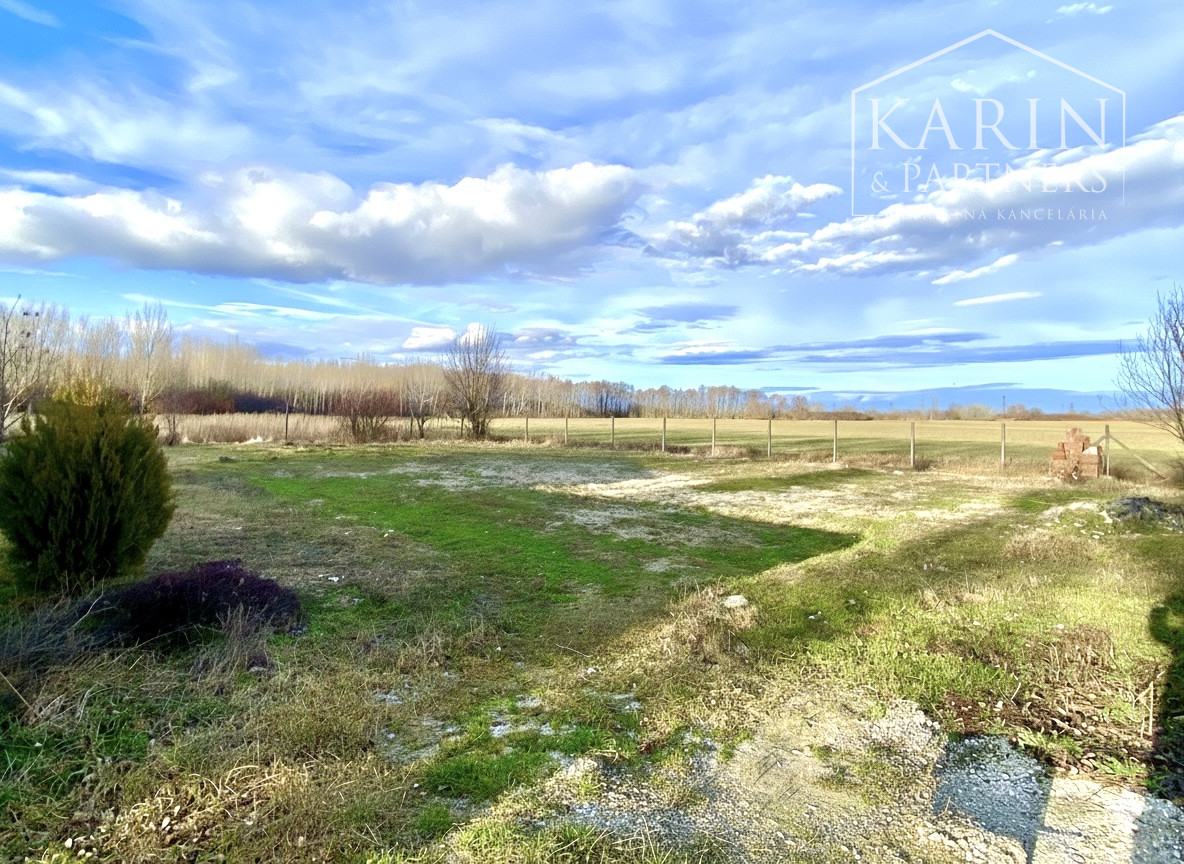 Stavebný pozemok – Galanta, časť Kolónia, 888 m2