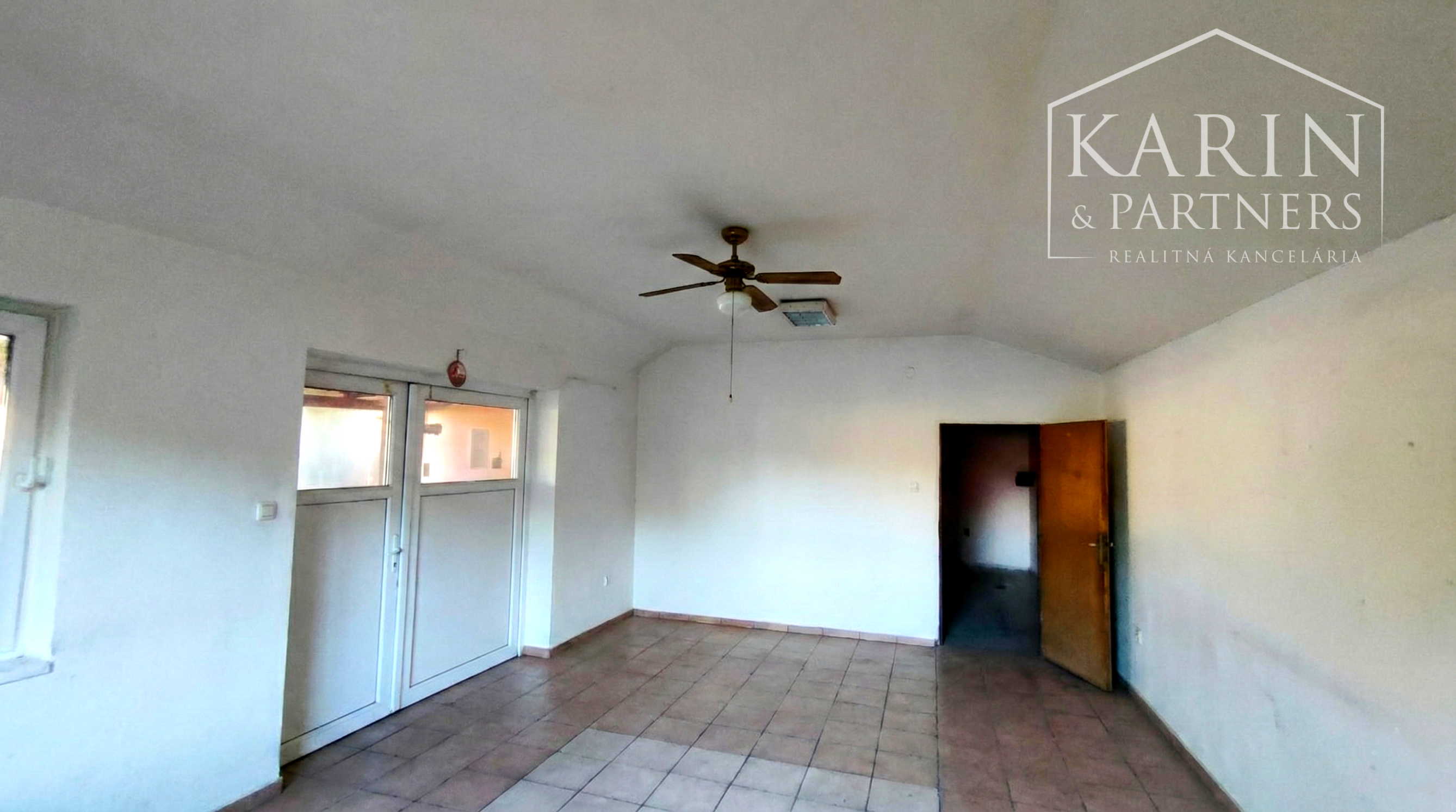 Exkluzívne: Rodinný dom Vinodol, 4-izbový, / Nitra 15km /