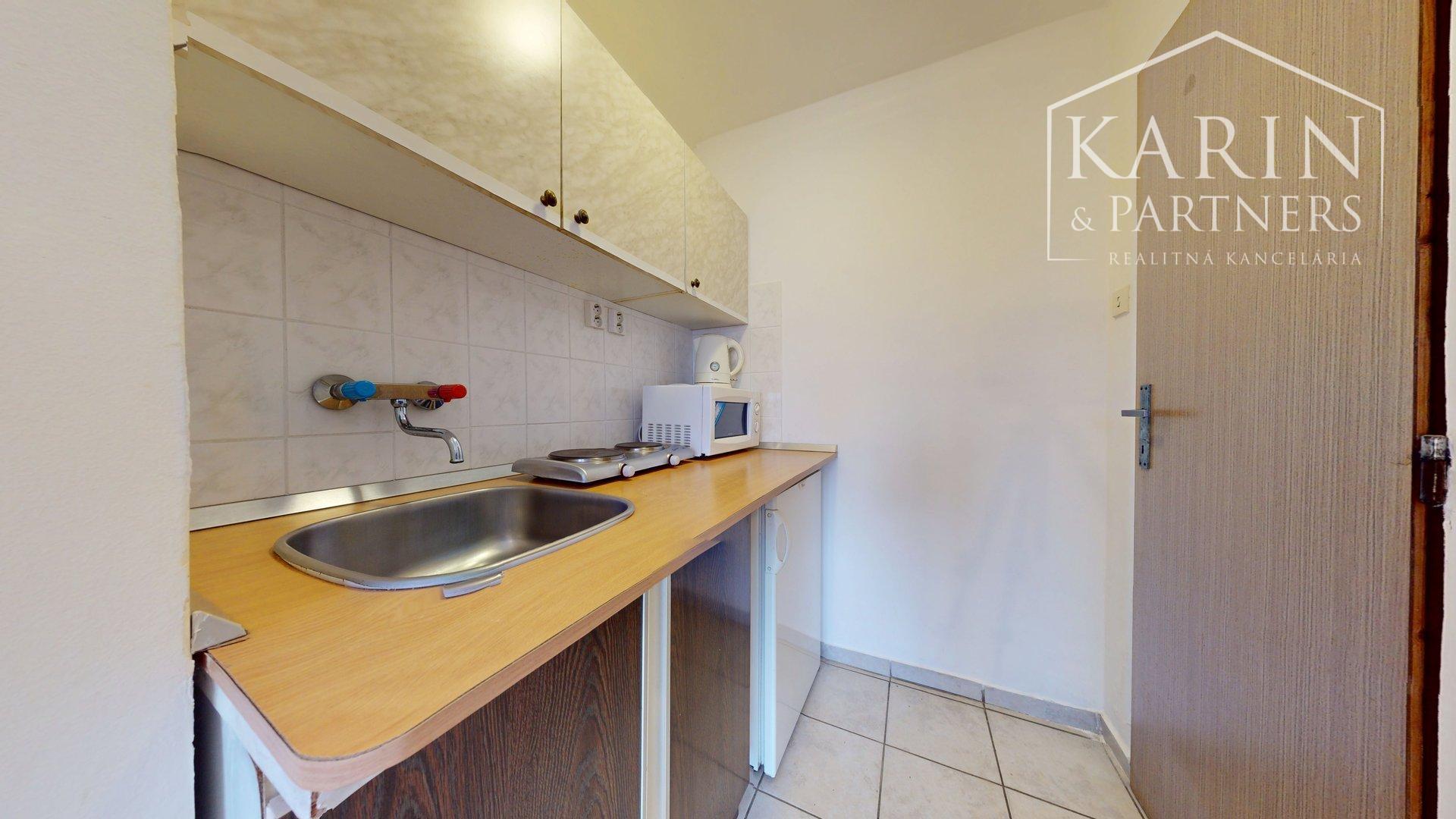 Bývajte a zarábajte na jednom mieste, pri termálnom kúpalisku