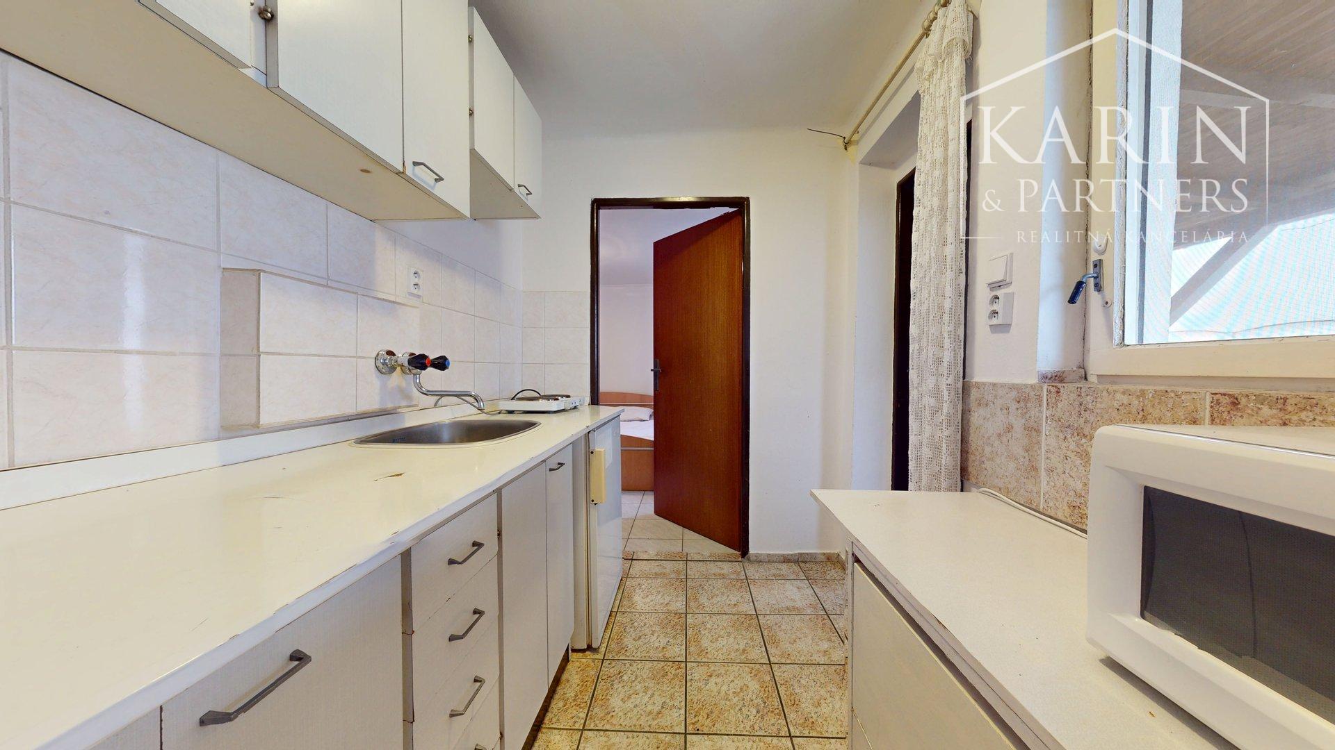 Bývajte a zarábajte na jednom mieste, pri termálnom kúpalisku