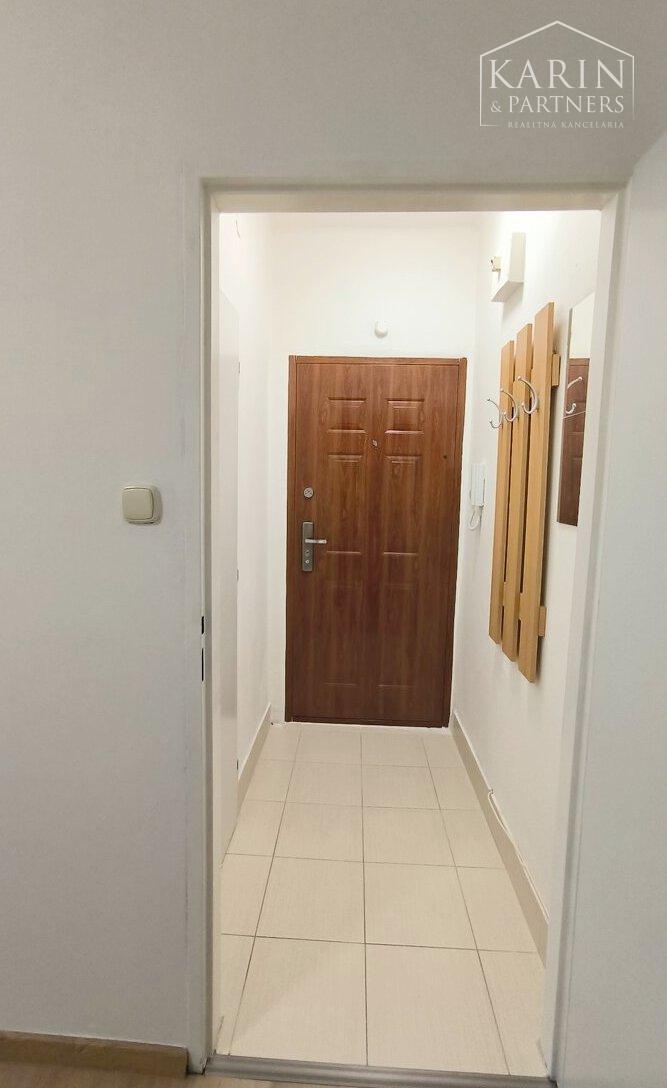Predaj garsónky po čiastočnej rekonštrukcii – Štrkovec, Ružinov