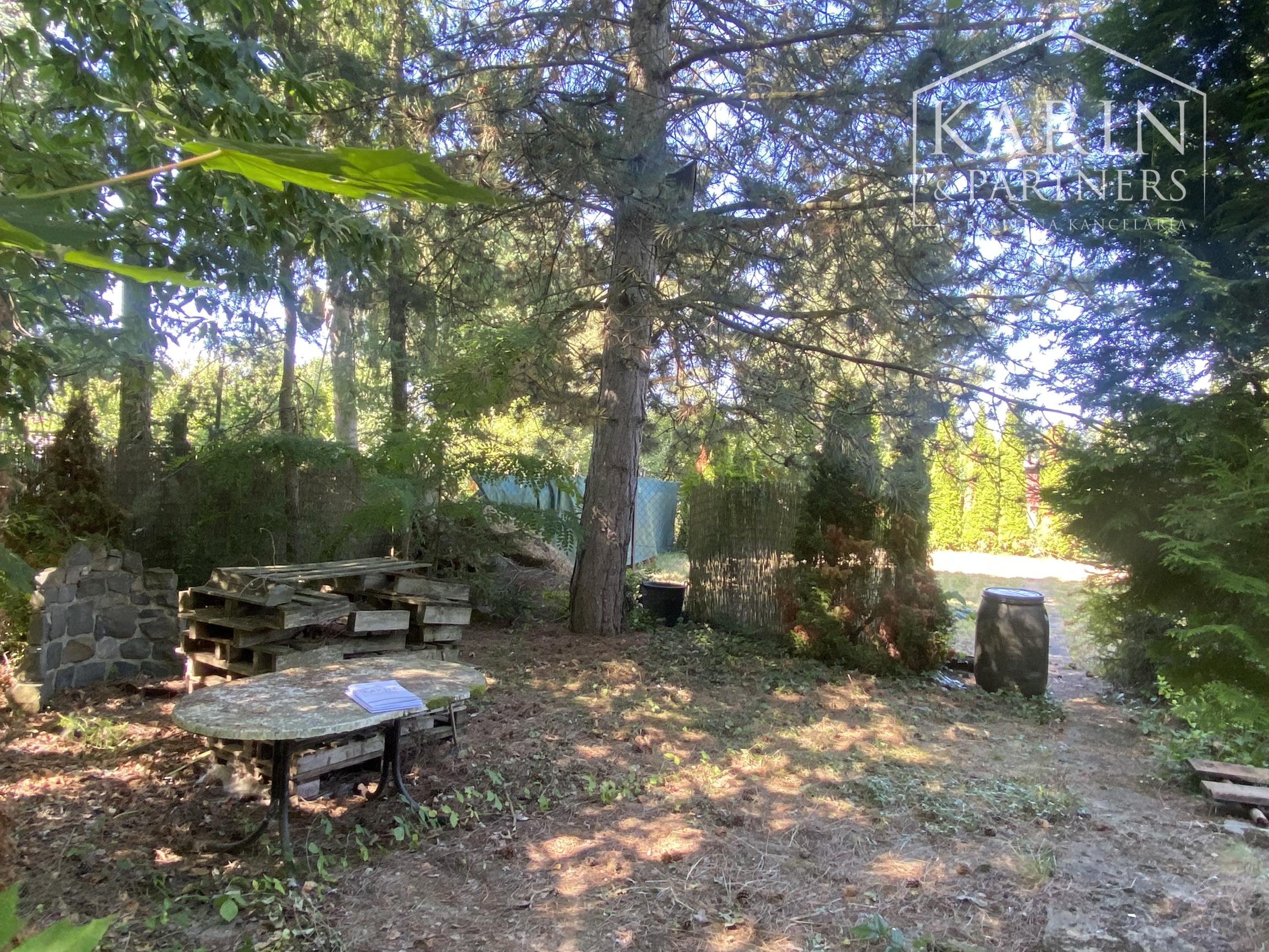 JEDINEČNÁ PRÍLEŽITOSŤ: ZÁHRADA V BLÍZKOSTI LESA SEREĎ