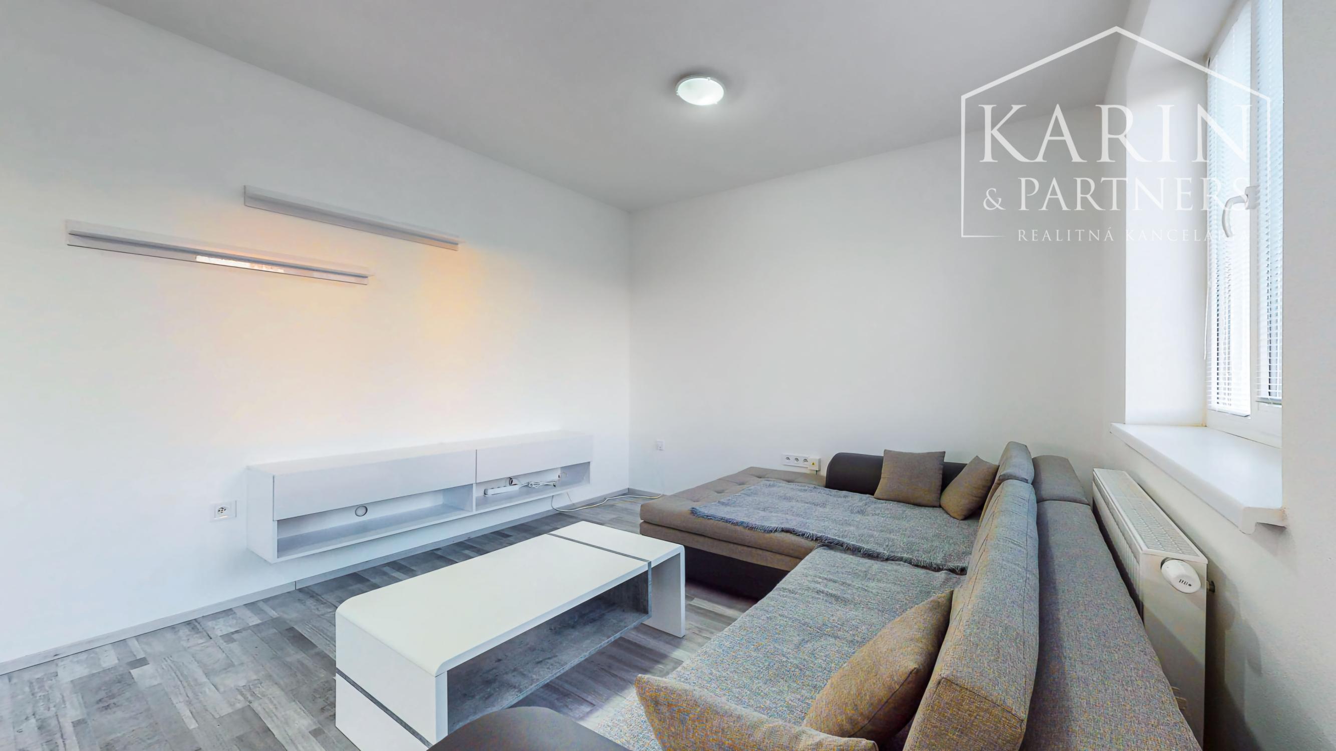 Štýlová novostavba v Kozárovciach – bývajte moderne s minimálnymi nákladmi!