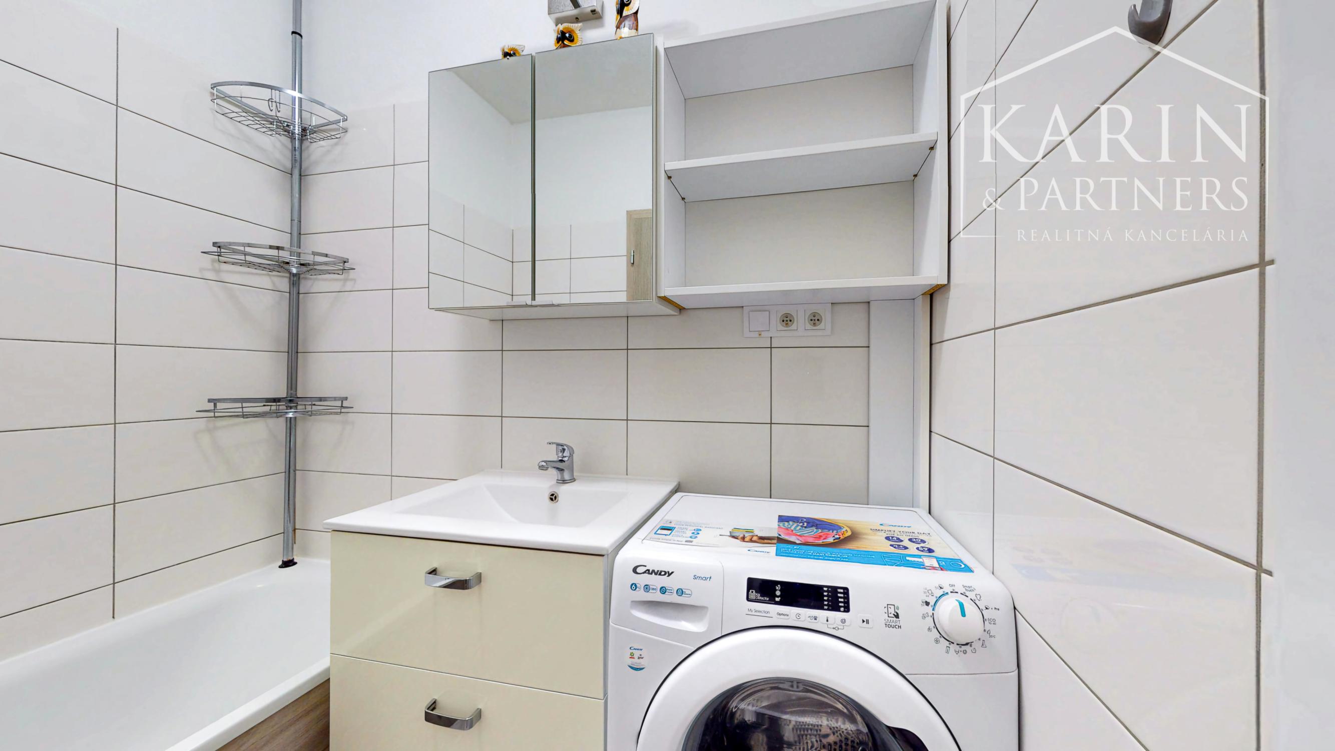 Štýlová novostavba v Kozárovciach – bývajte moderne s minimálnymi nákladmi!