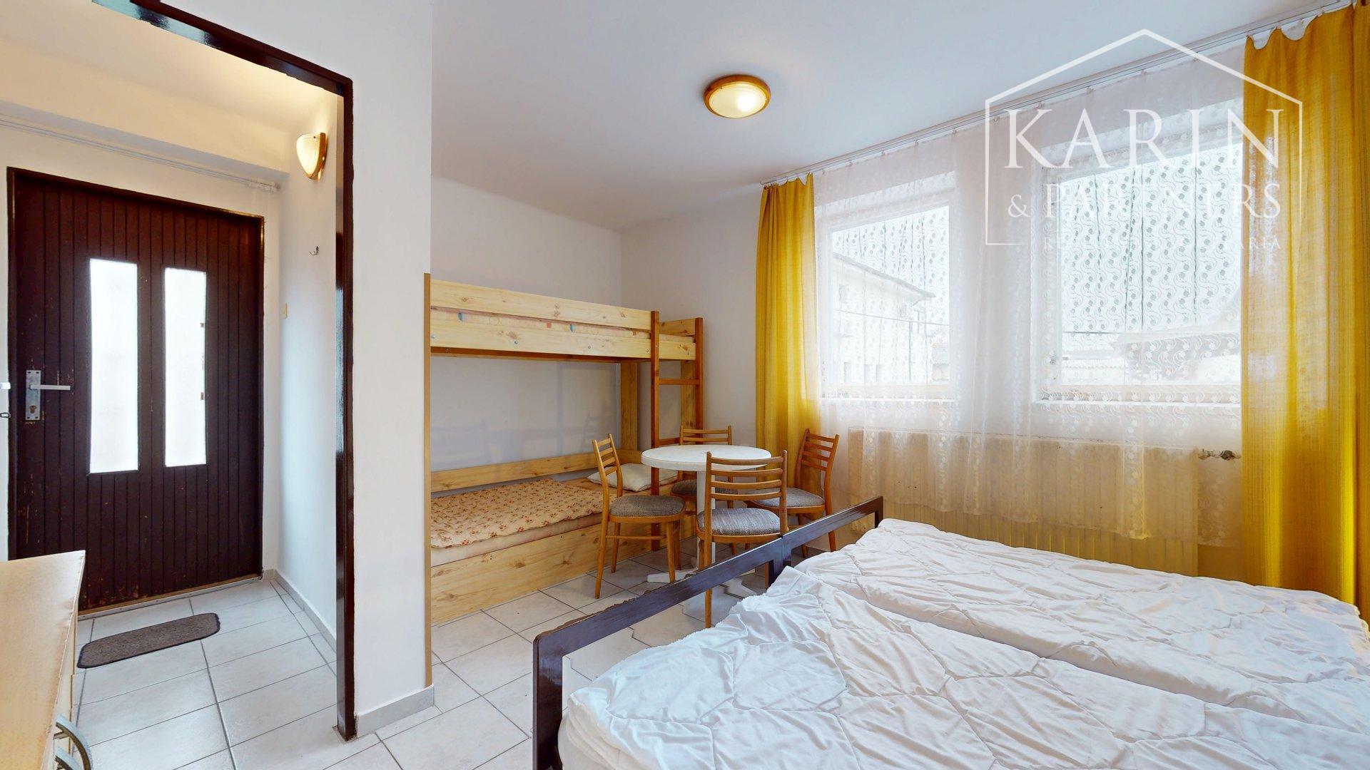 Bývajte a zarábajte na jednom mieste, pri termálnom kúpalisku