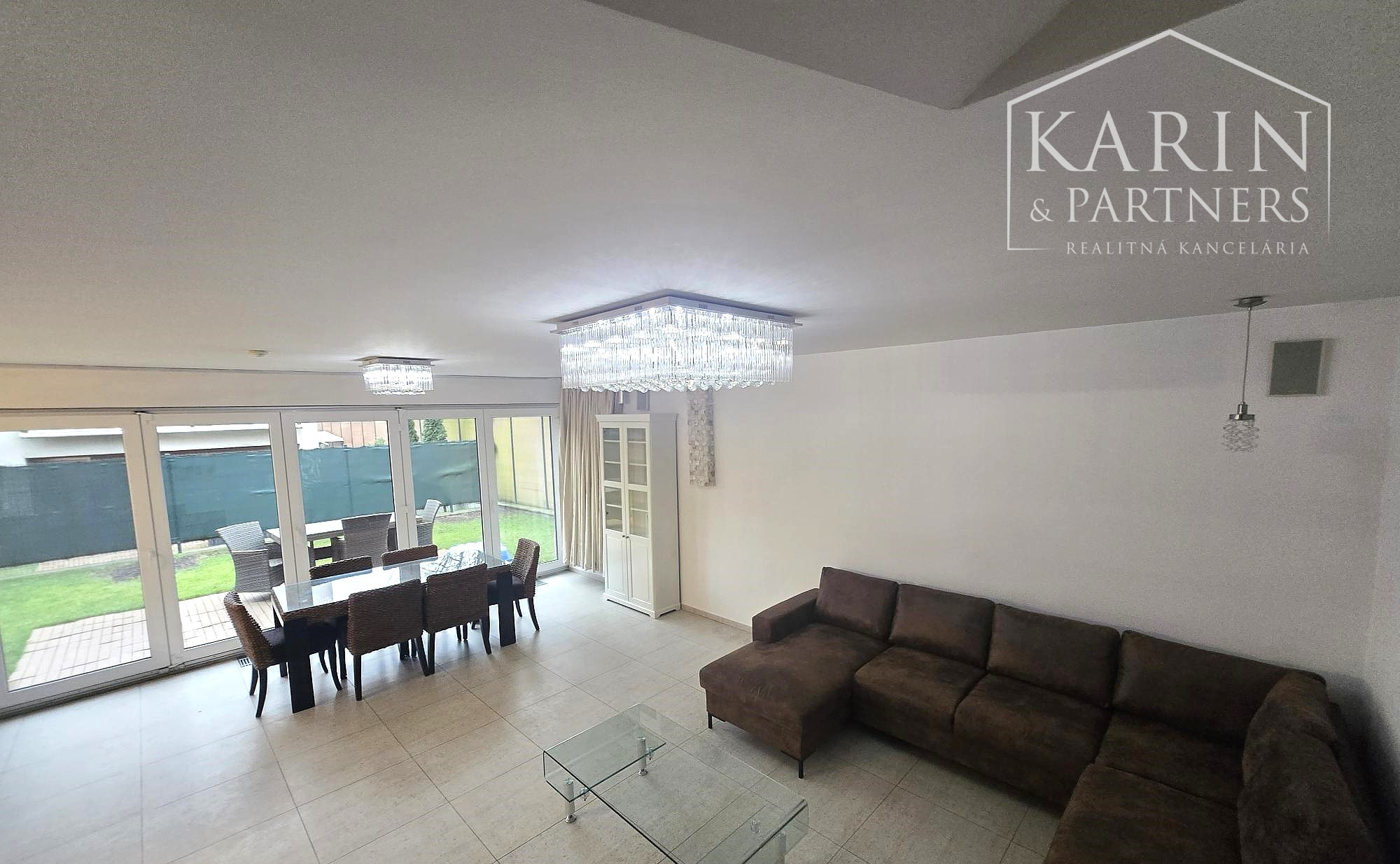 PRENÁJOM: Luxusná 5-izbová vila s výhľadom na Kamzík – Vinohrady- Nové mesto BA III