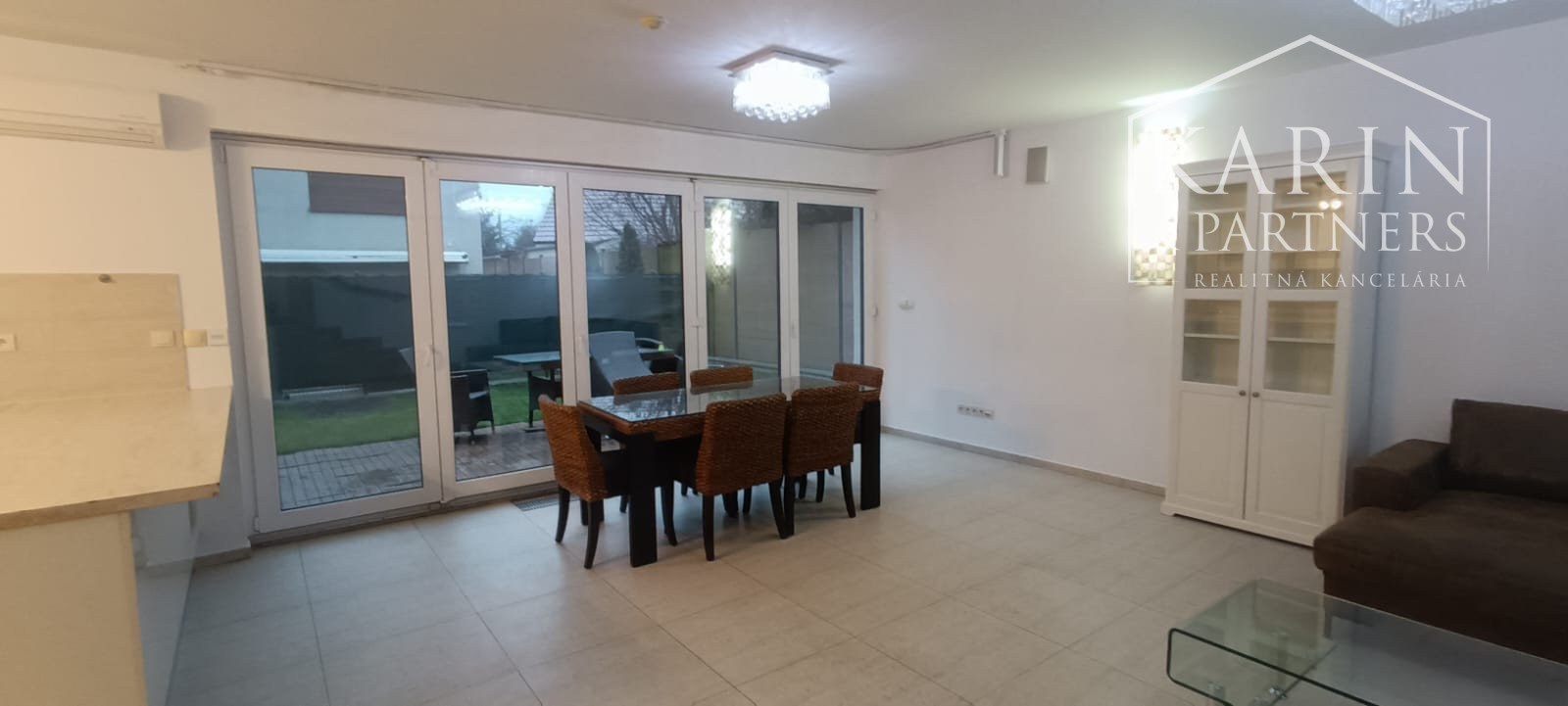 PRENÁJOM: Luxusná 5-izbová vila s výhľadom na Kamzík – Vinohrady- Nové mesto BA III