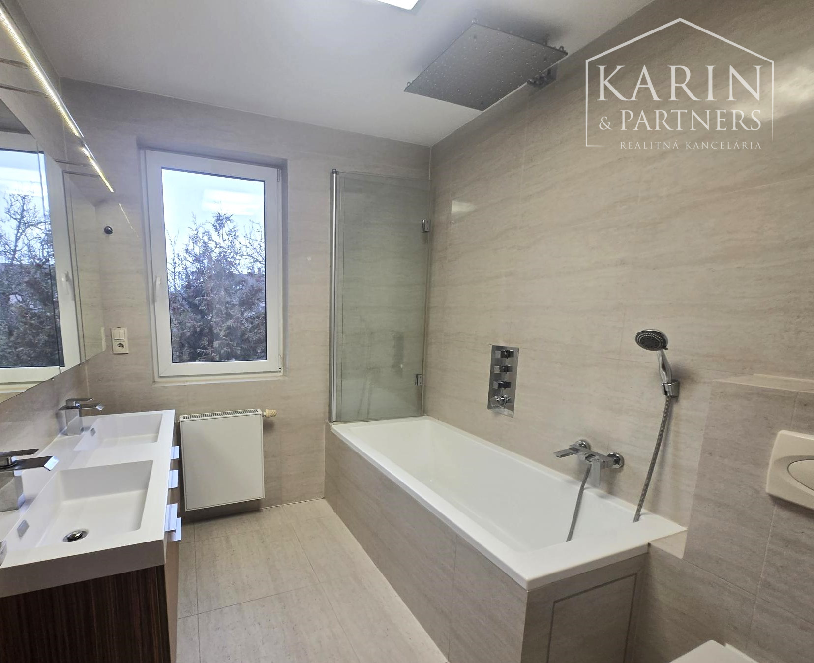 PRENÁJOM: Luxusná 5-izbová vila s výhľadom na Kamzík – Vinohrady- Nové mesto BA III