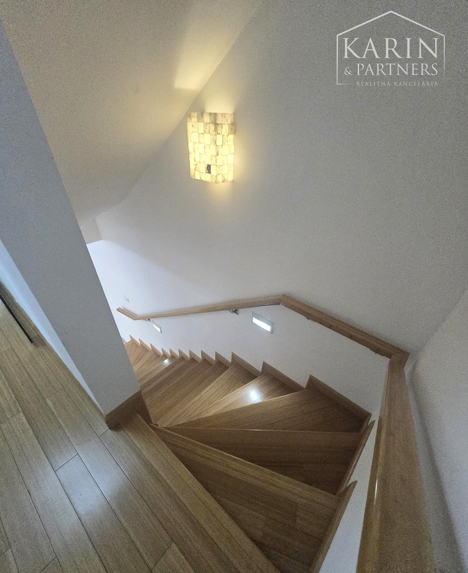 PRENÁJOM: Luxusná 5-izbová vila s výhľadom na Kamzík – Vinohrady- Nové mesto BA III