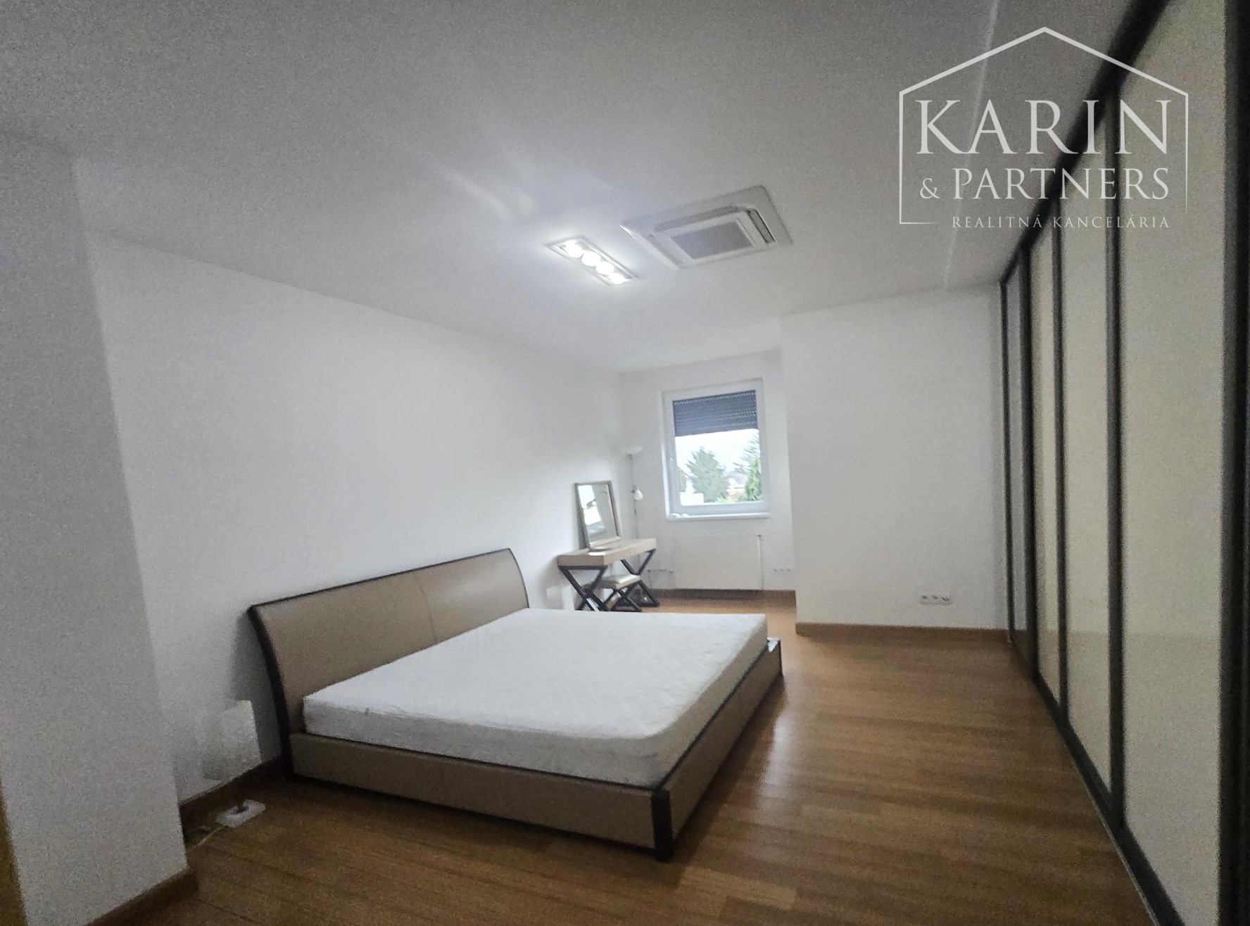 PRENÁJOM: Luxusná 5-izbová vila s výhľadom na Kamzík – Vinohrady- Nové mesto BA III