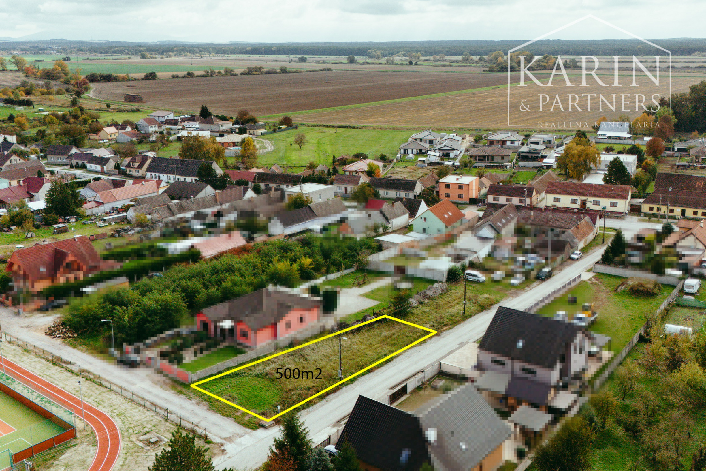 Stavebný pozemok v obci Čáry na Záhorí v tichej ulici