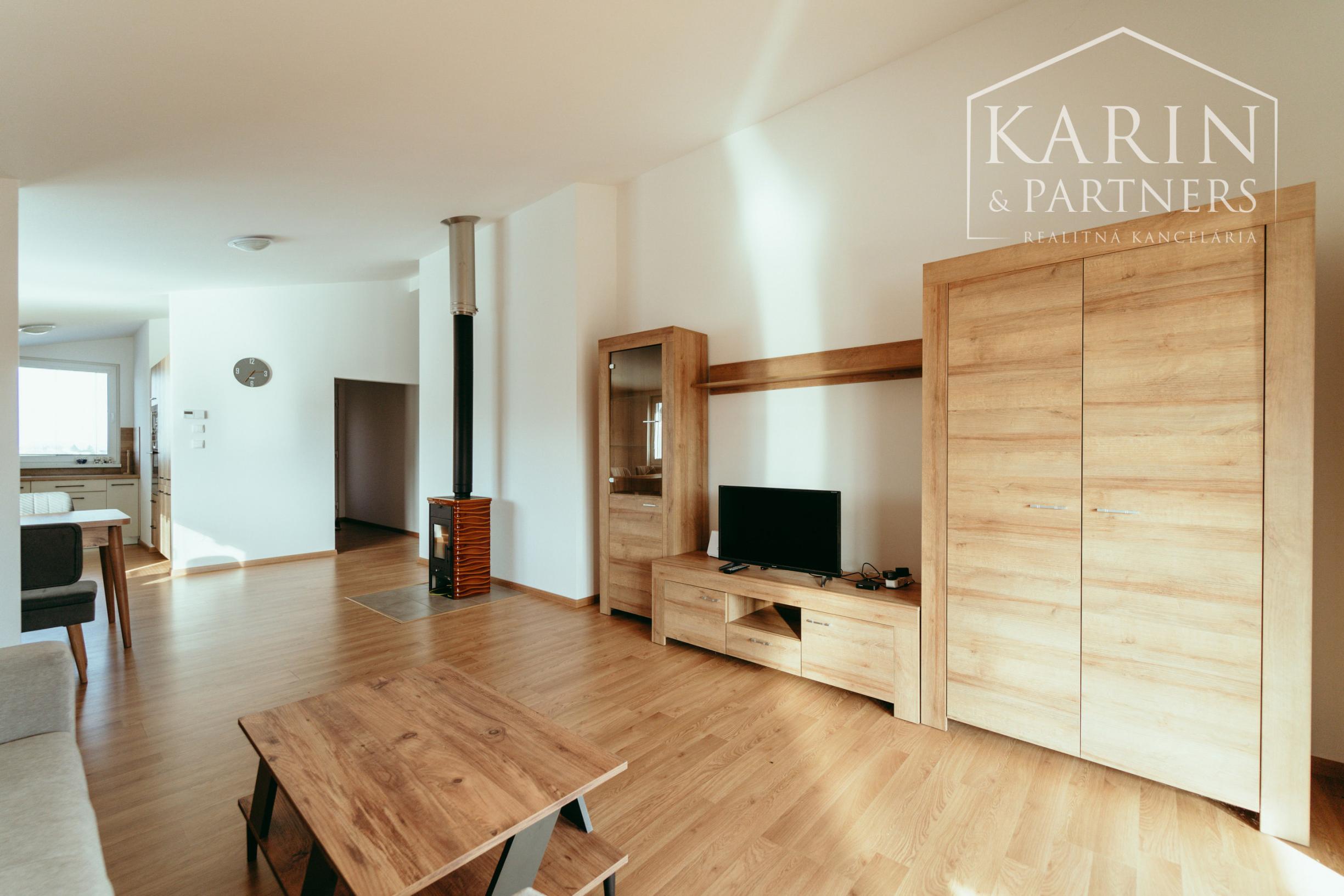 EXKLUZÍVNA 3-IZBOVÁ NOVOSTAVBA S TERASOU V PRIETRŽKE