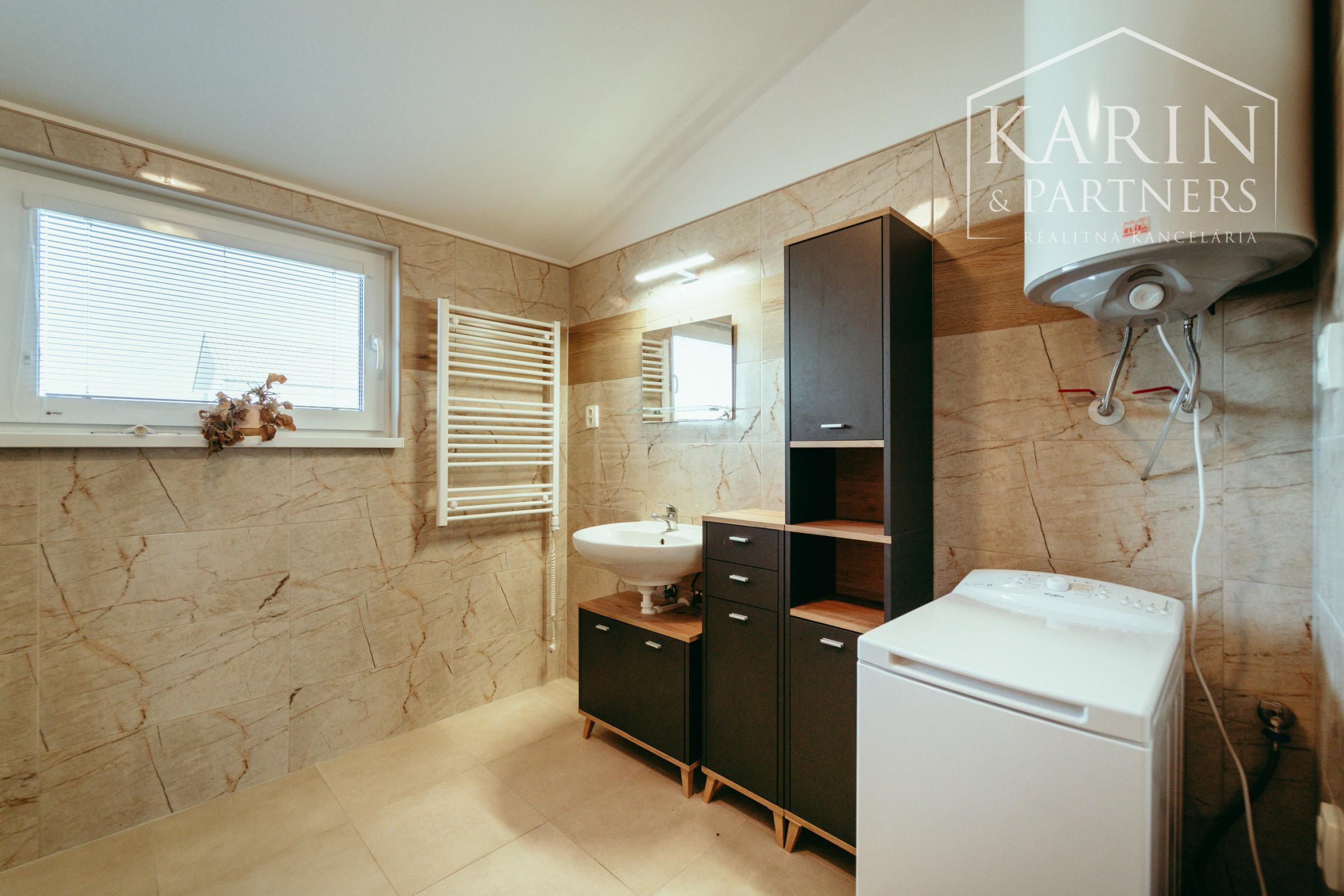 EXKLUZÍVNA 3-IZBOVÁ NOVOSTAVBA S TERASOU V PRIETRŽKE