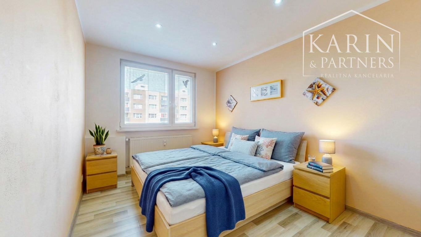 Kompletne zrekonštruovaný 3-izbový byt s krásnym výhľadom a parkovaním – top lokalita Hviezdoslavova