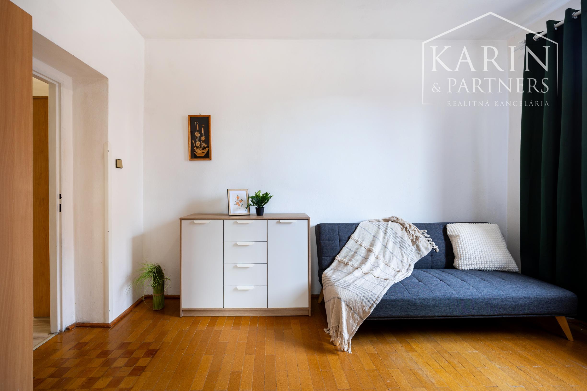 6-izbový rodinný dom s viacúčelovým veľkým pozemkom – Ivanka pri Nitre, len 10 minút od mesta Nitra