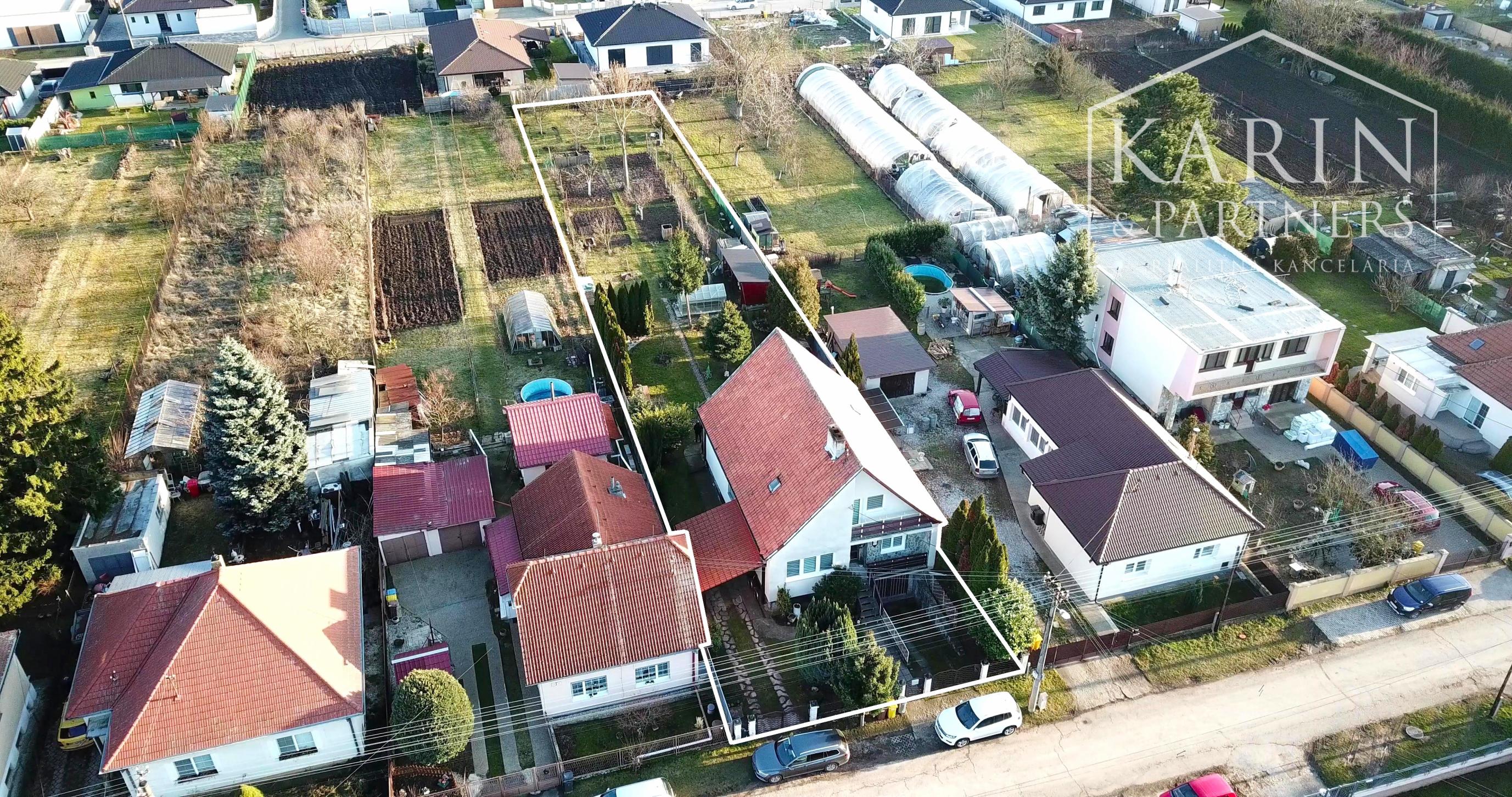 6-izbový rodinný dom s viacúčelovým veľkým pozemkom – Ivanka pri Nitre, len 10 minút od mesta Nitra