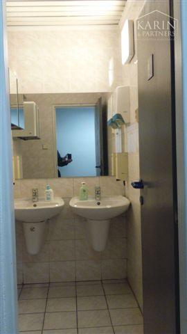 LEN: 619.-€ mesiac! Prenájom uzavretý celok 44 m2 s dvoma kanceláriami,  ul. Polianky, BA IV., Dúbravka.