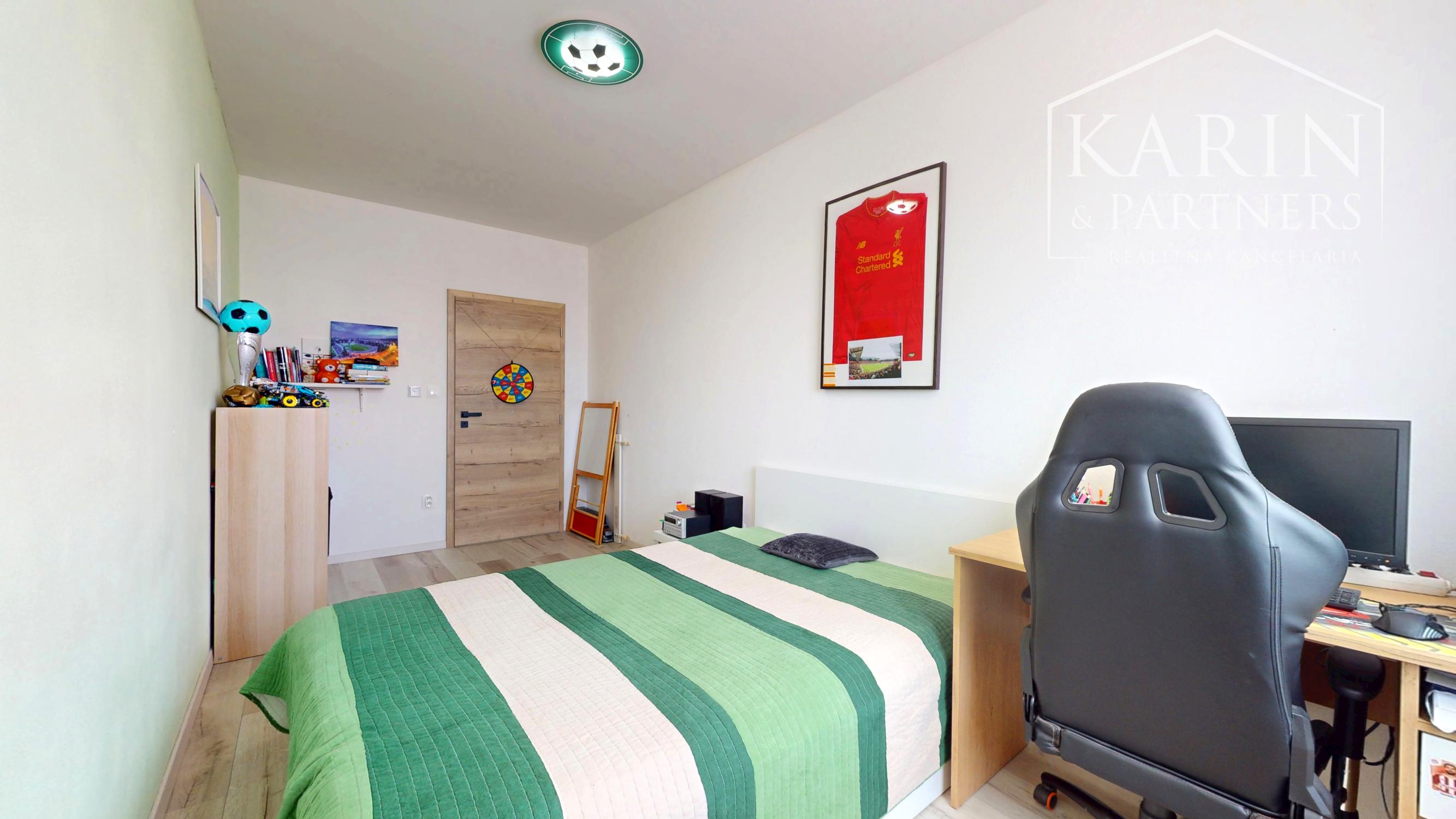 3-izbový byt s atmosférou rodinného domu, terasou a podkrovím