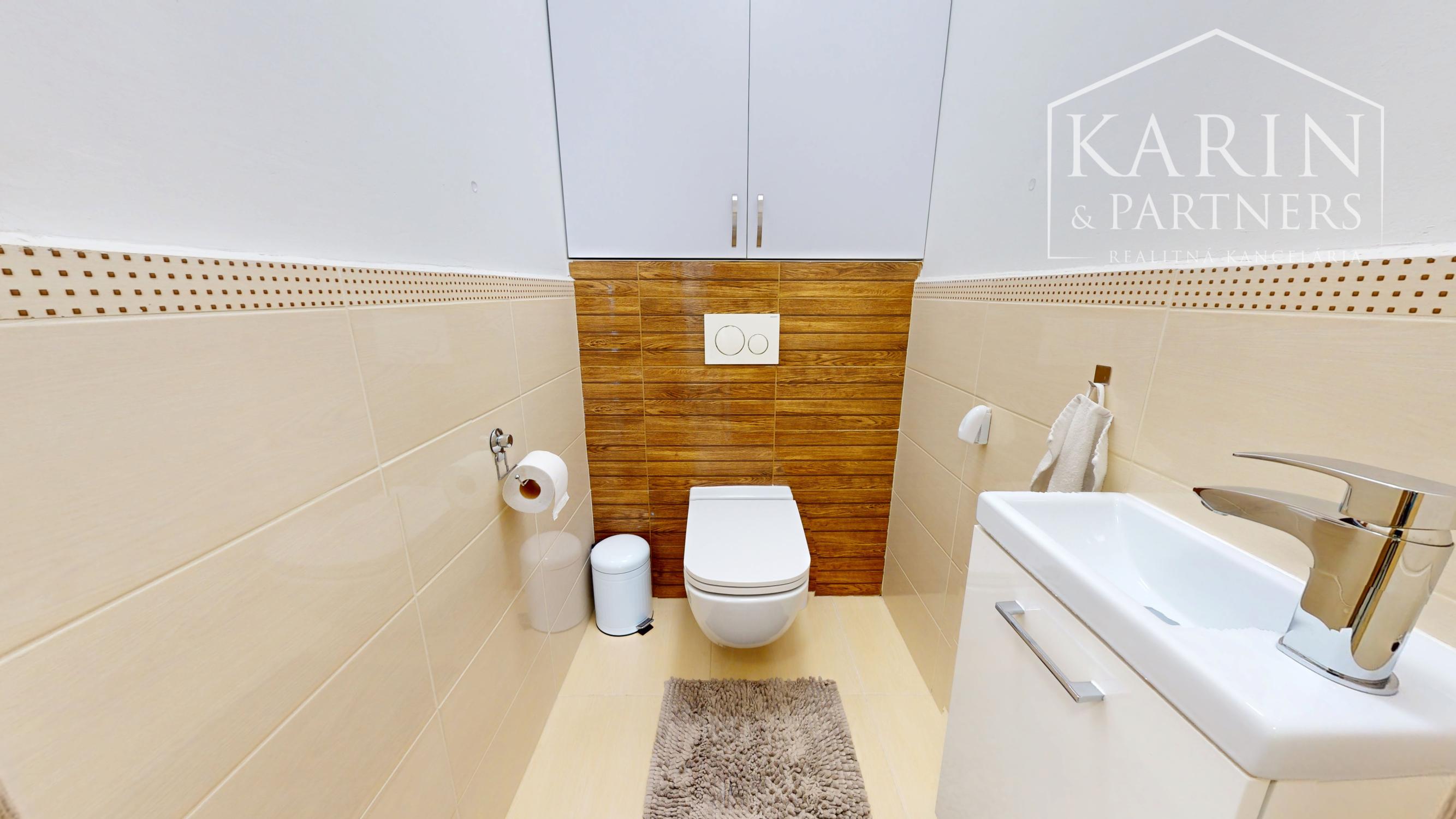 3-izbový byt s atmosférou rodinného domu, terasou a podkrovím