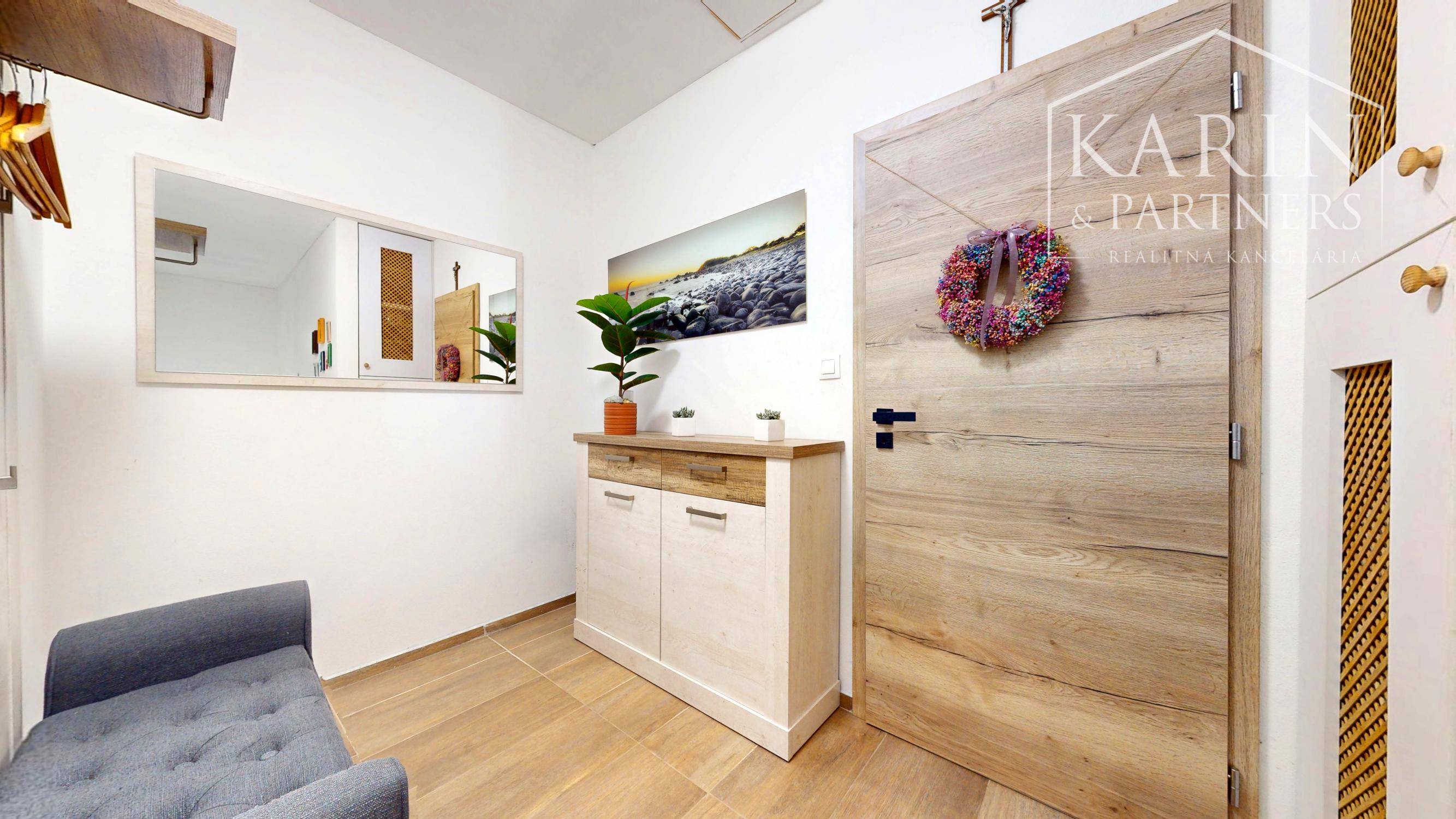 3-izbový byt s atmosférou rodinného domu, terasou a podkrovím