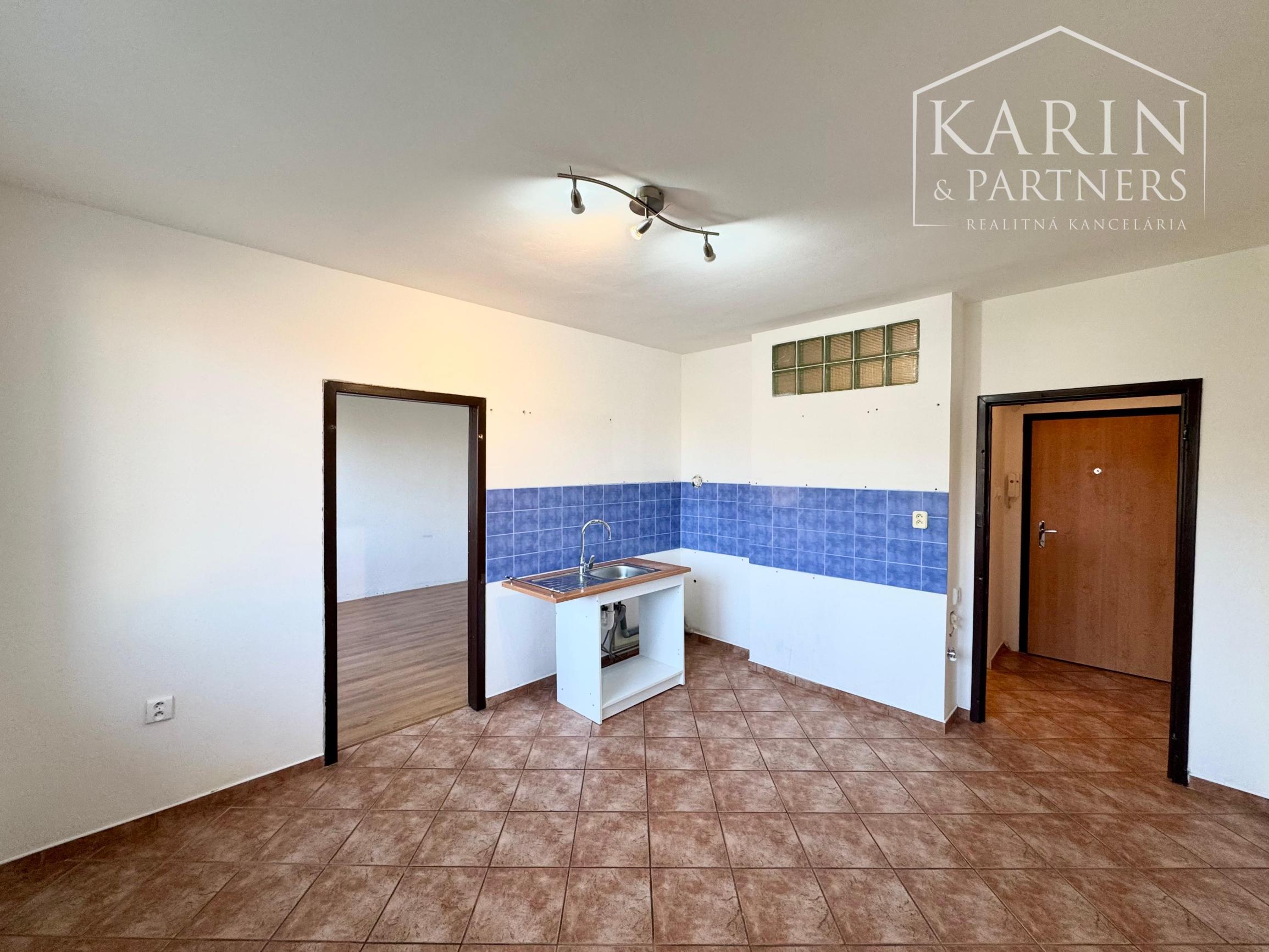 1-IZBÁK SKALICA (SNP) NA PREDAJ