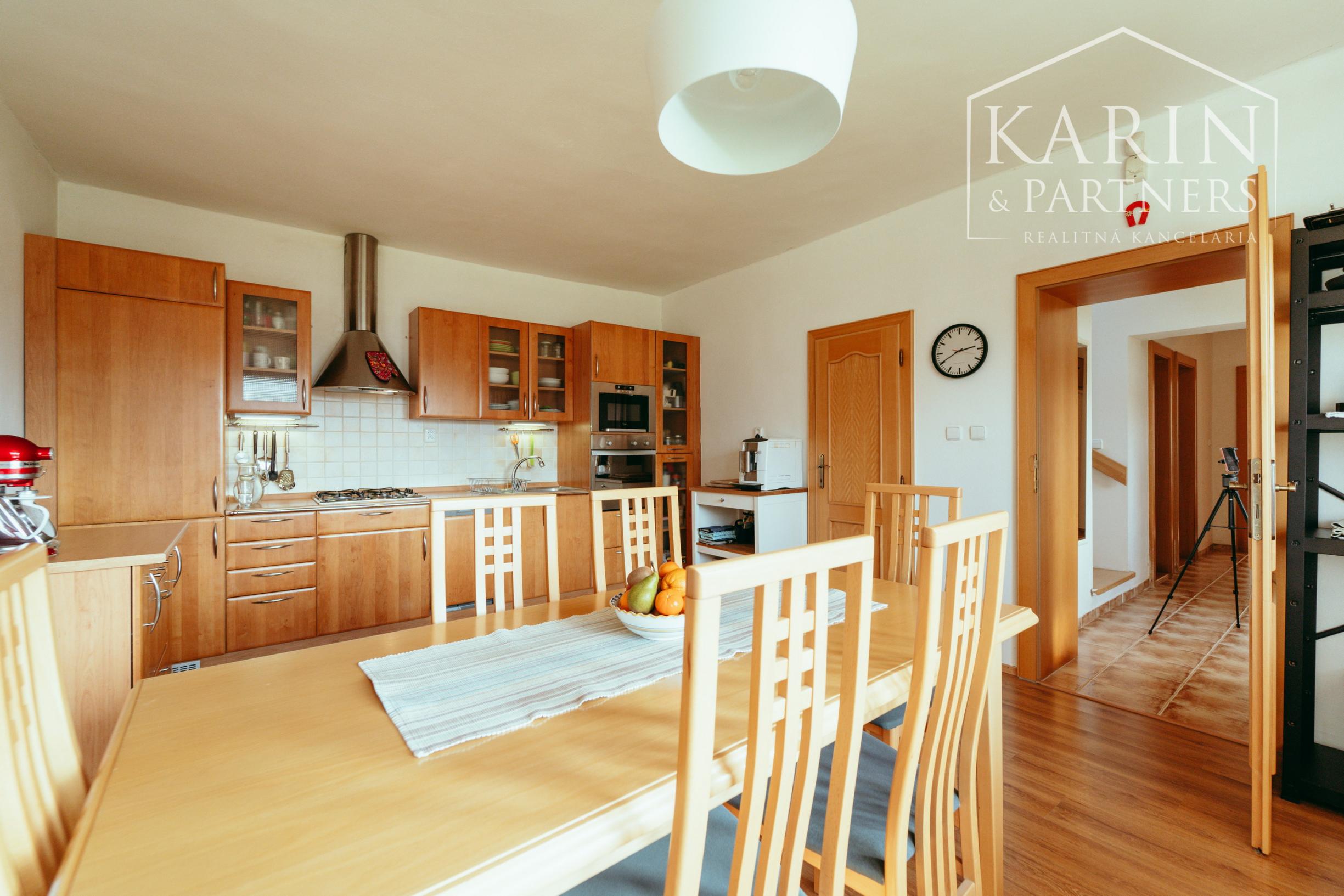 5i vidiecky RD po kompletnej rekonštrukcii v tichej časti obce Borský Mikuláš