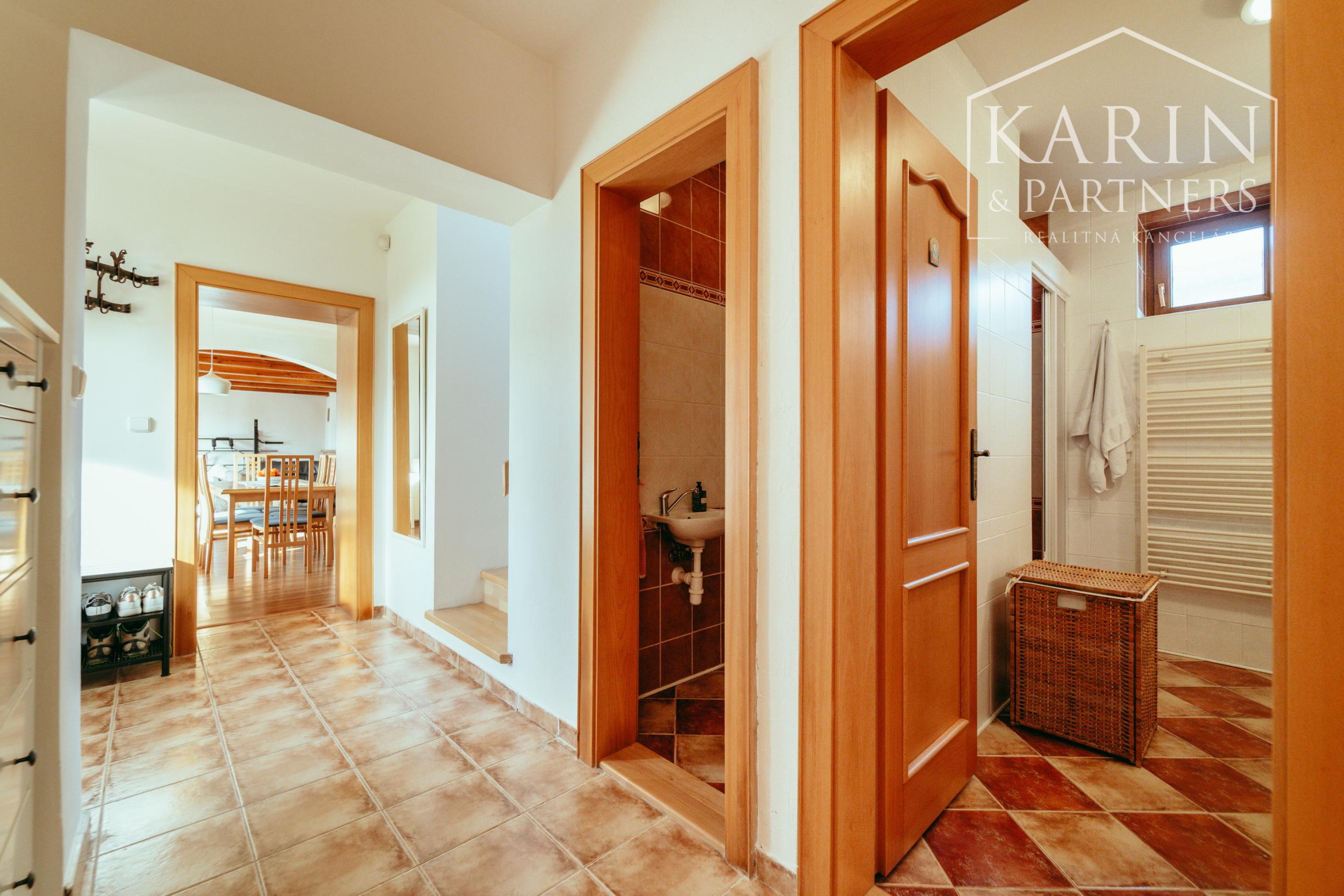 5i vidiecky RD po kompletnej rekonštrukcii v tichej časti obce Borský Mikuláš