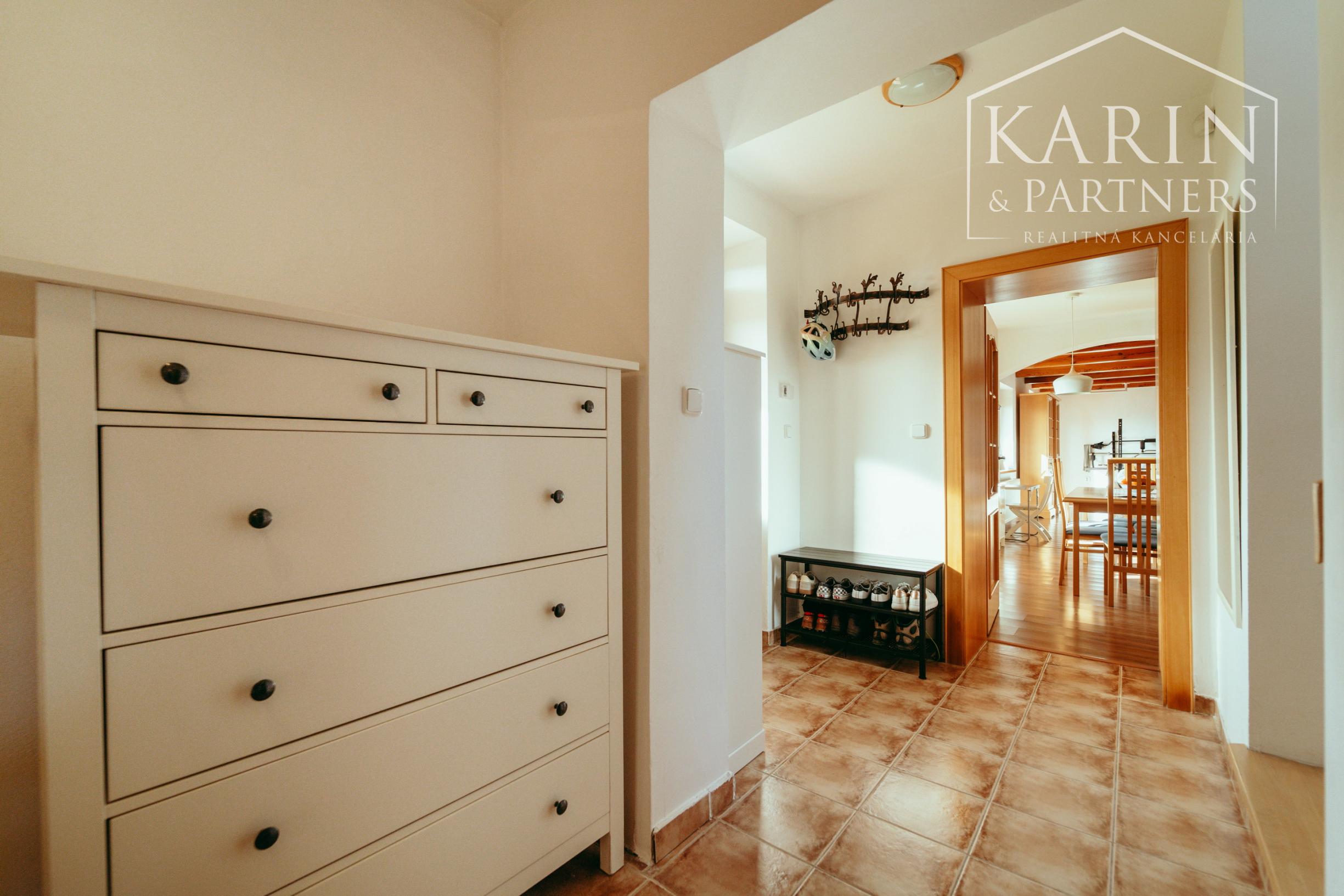 5i vidiecky RD po kompletnej rekonštrukcii v tichej časti obce Borský Mikuláš