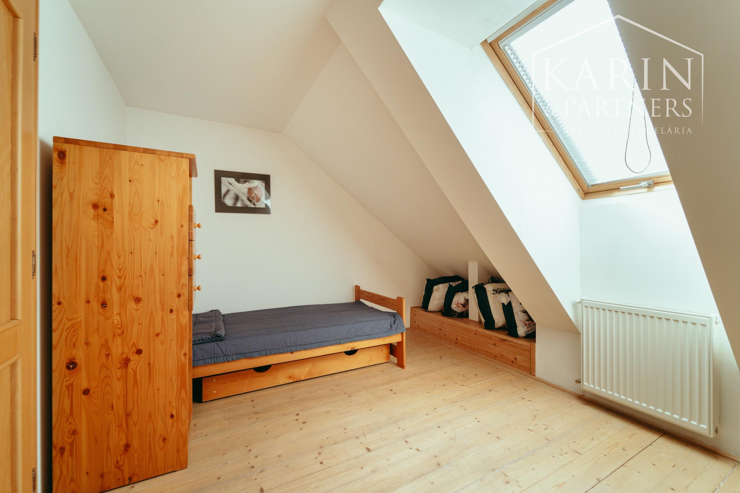 5i vidiecky RD po kompletnej rekonštrukcii v tichej časti obce Borský Mikuláš