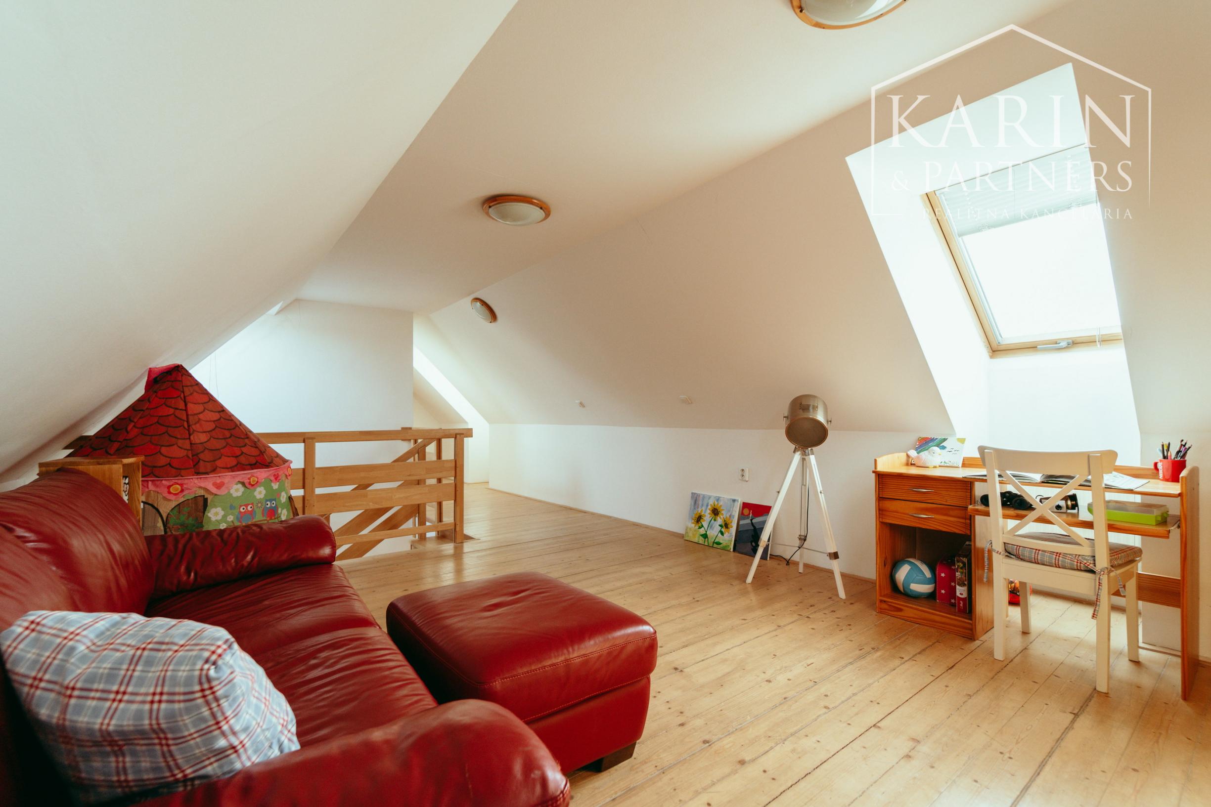 5i vidiecky RD po kompletnej rekonštrukcii v tichej časti obce Borský Mikuláš