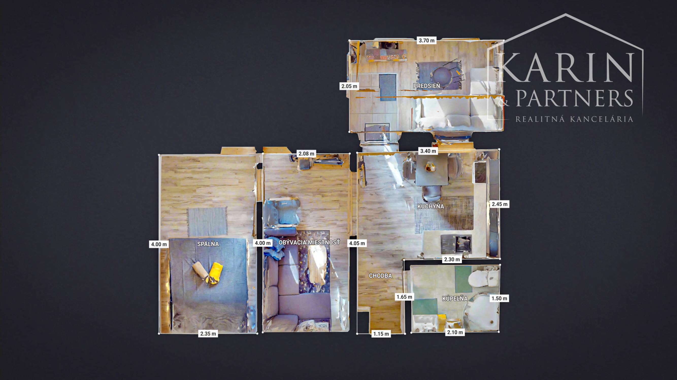 Čerstvá rekonštrukcia v lone prírody: Slnečný dom s vôňou dreva v obci Hiadeľ, len na skok od Banskej Bystrice!