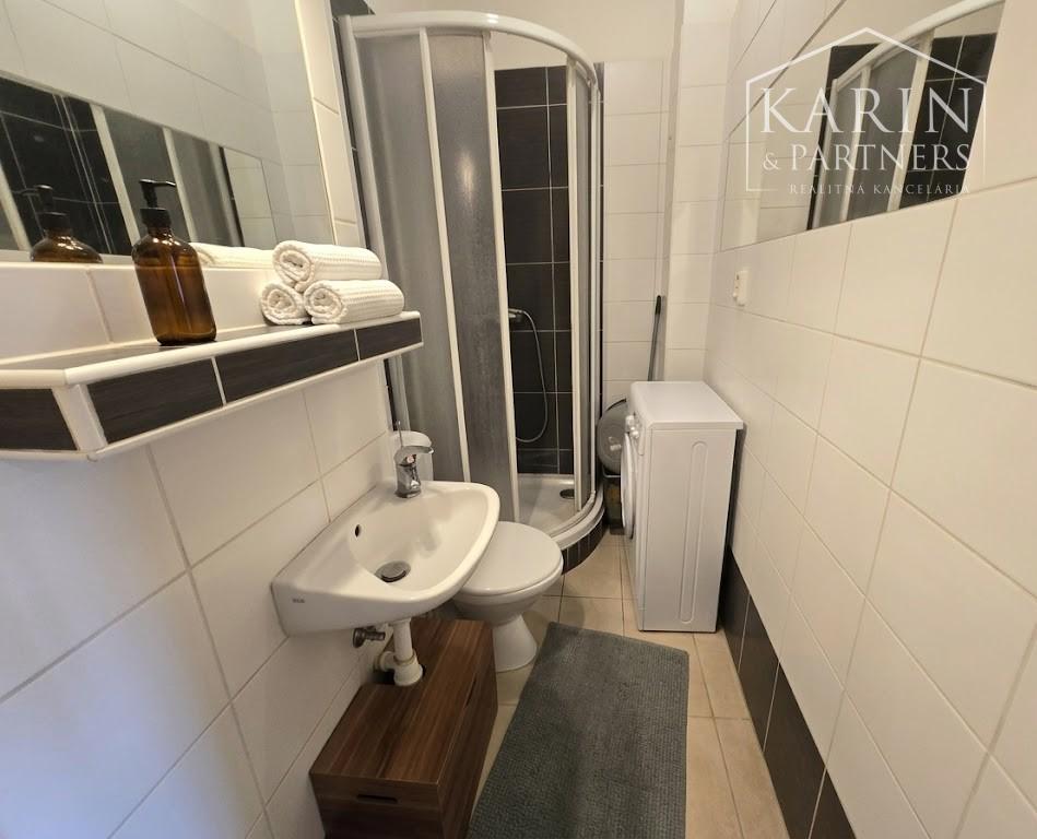 Predaj - 1-izbový byt s výhľadom – Ružinov, Drieňová ul. | výborná investícia | Bratislava II