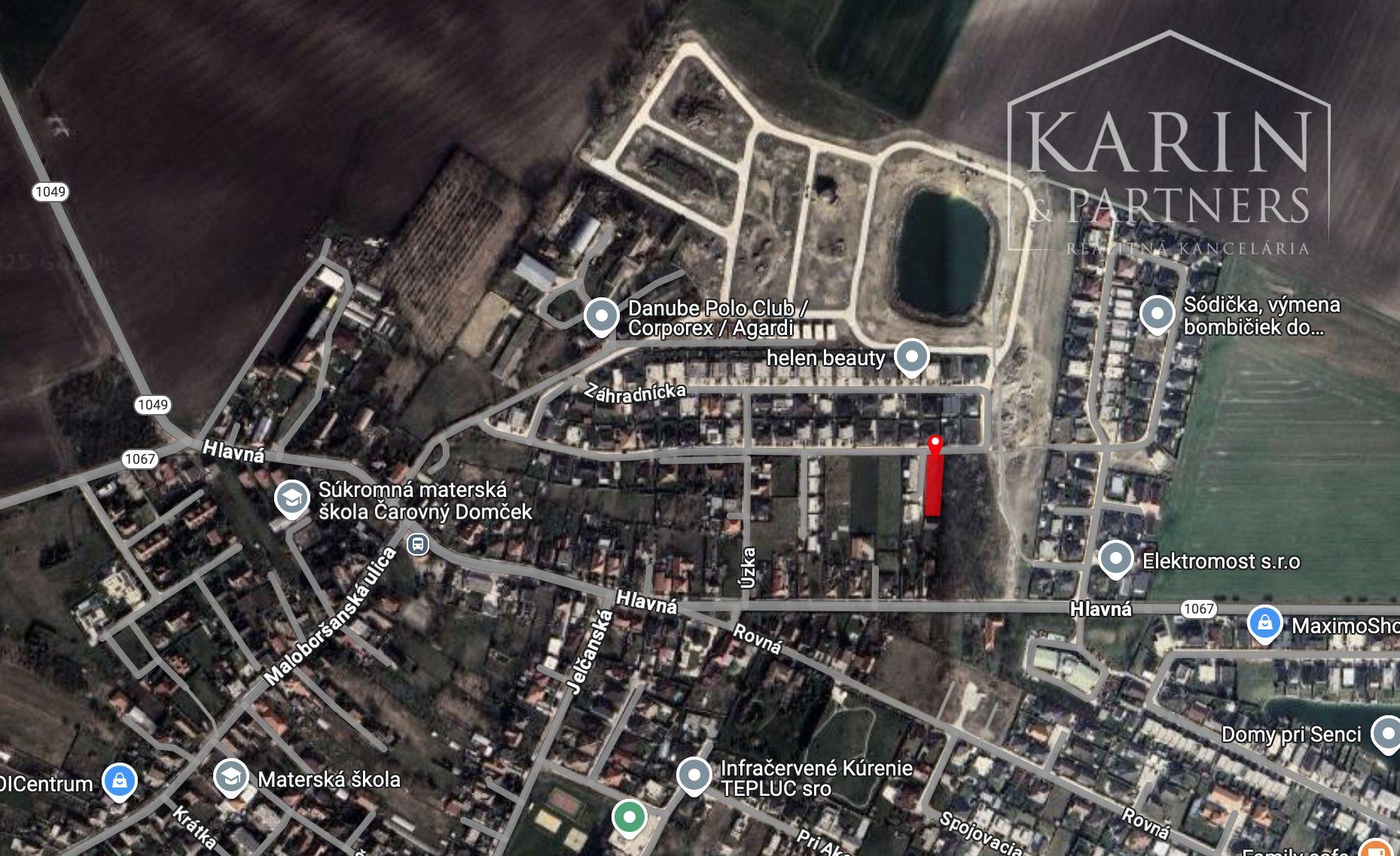 Rovinatý stavebný pozemok 1 072 m2, všetky IS