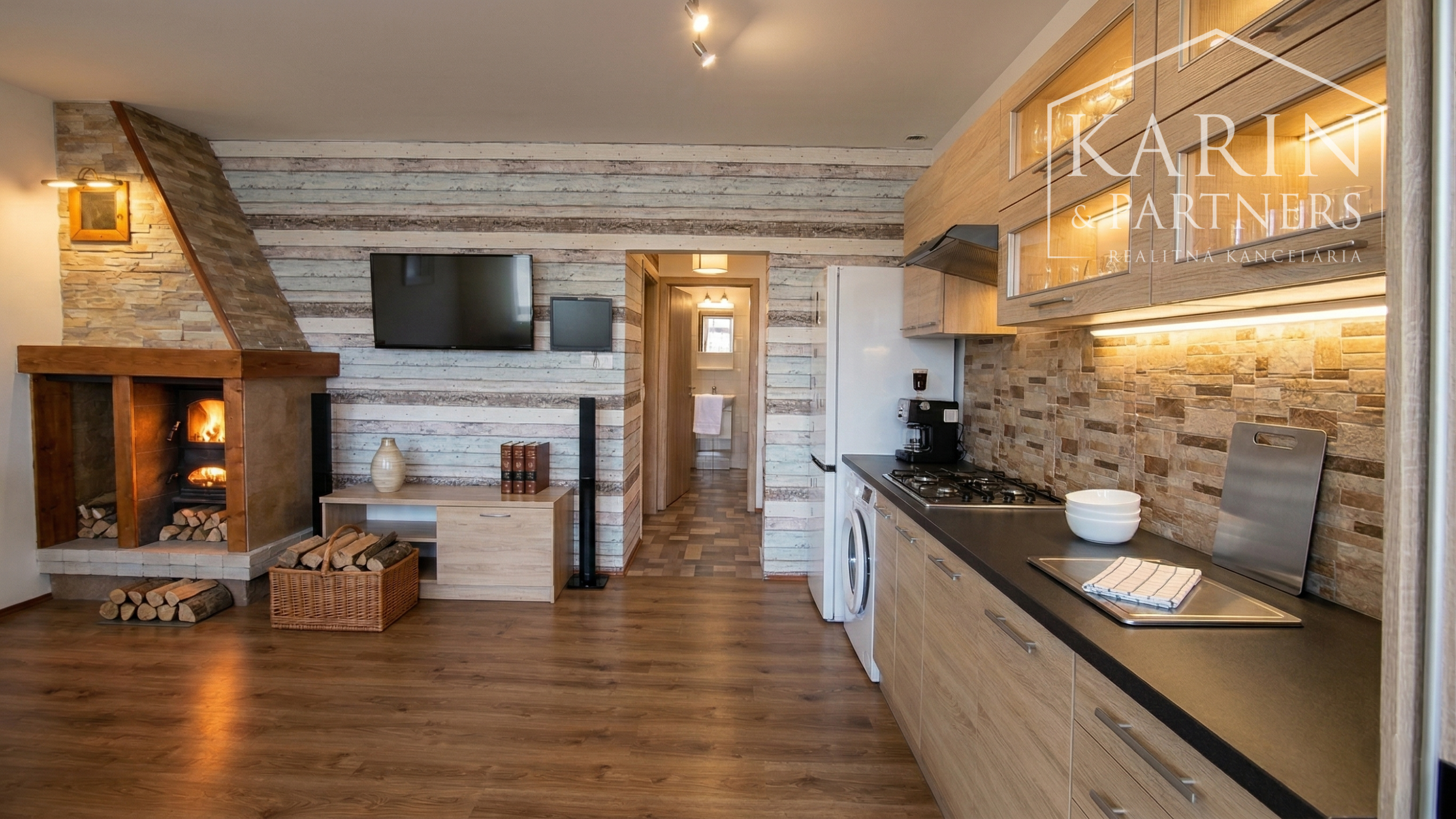 ŠTÝLOVÁ KOMPLETNE ZREKONŠTRUOVANÁ CHATA S BAZÉNOM A ZÁHRADOU – IDEÁLNA NA ODDYCH AJ CELOROČNÉ BÝVANIE - NOVÉ ZÁMKY