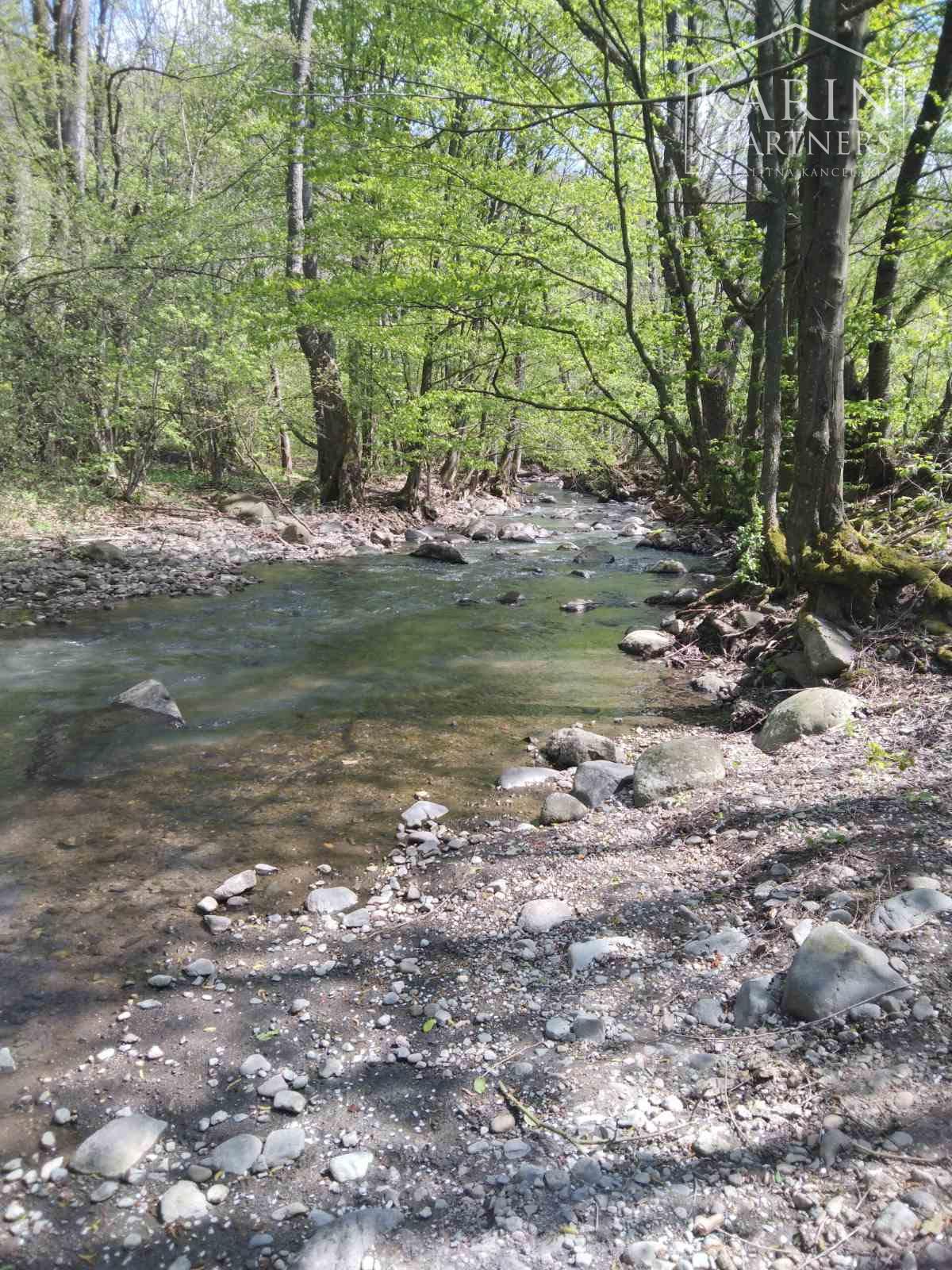 EXKLUZÍVNA FARMA NA SAMOTE – 33 000 m², NOVOSTAVBA DOMU, ABSOLÚTNE SÚKROMIE | HORNÉ PLACHTINCE | OKRES VEĽKÝ KRTÍŠ