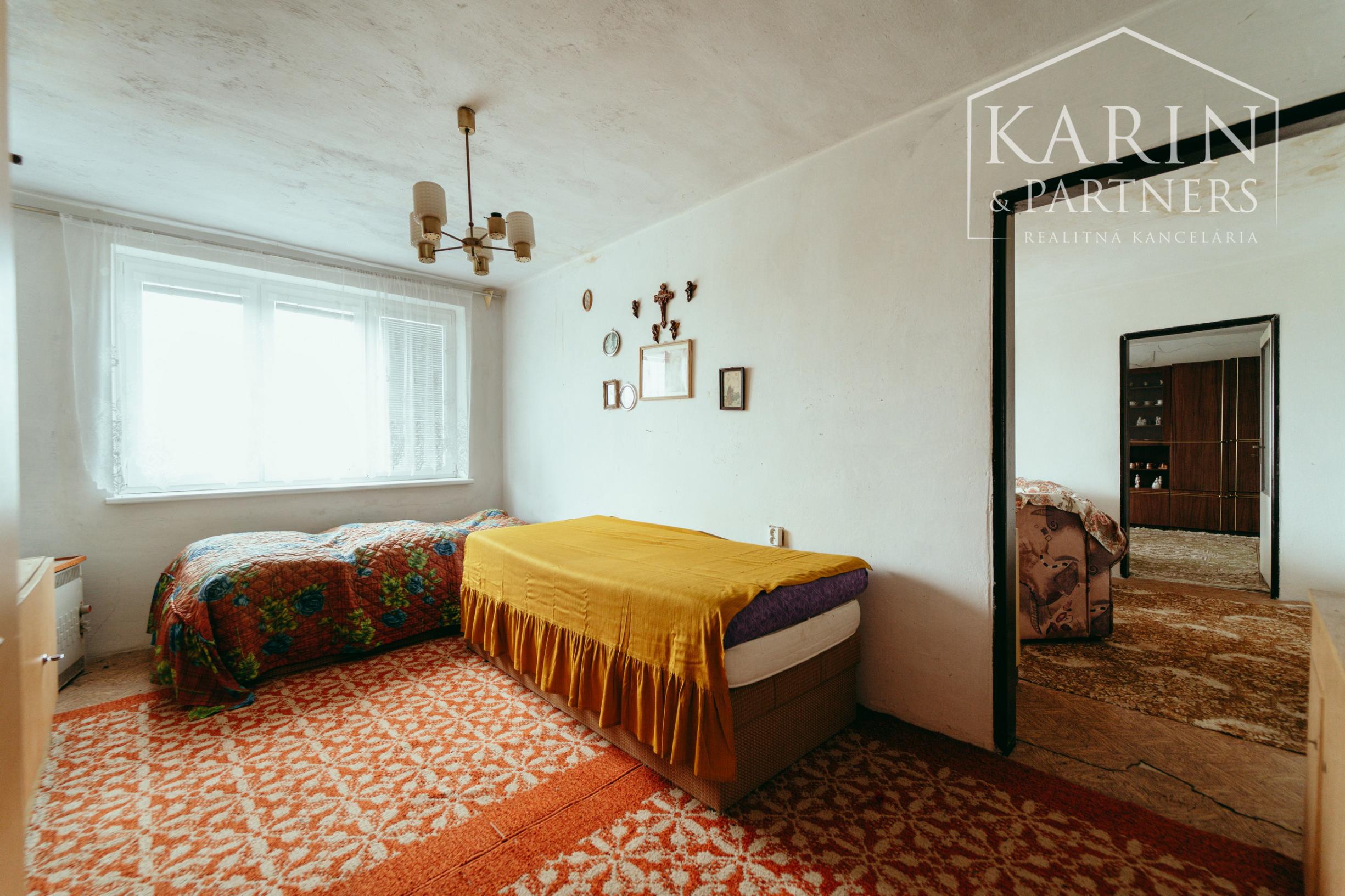 10 izbový rodinný dom v okrajovej časti obce Brodské