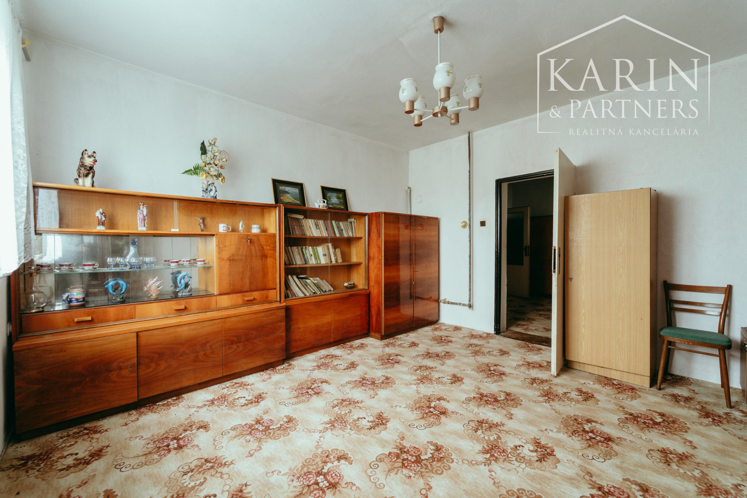 10 izbový rodinný dom v okrajovej časti obce Brodské