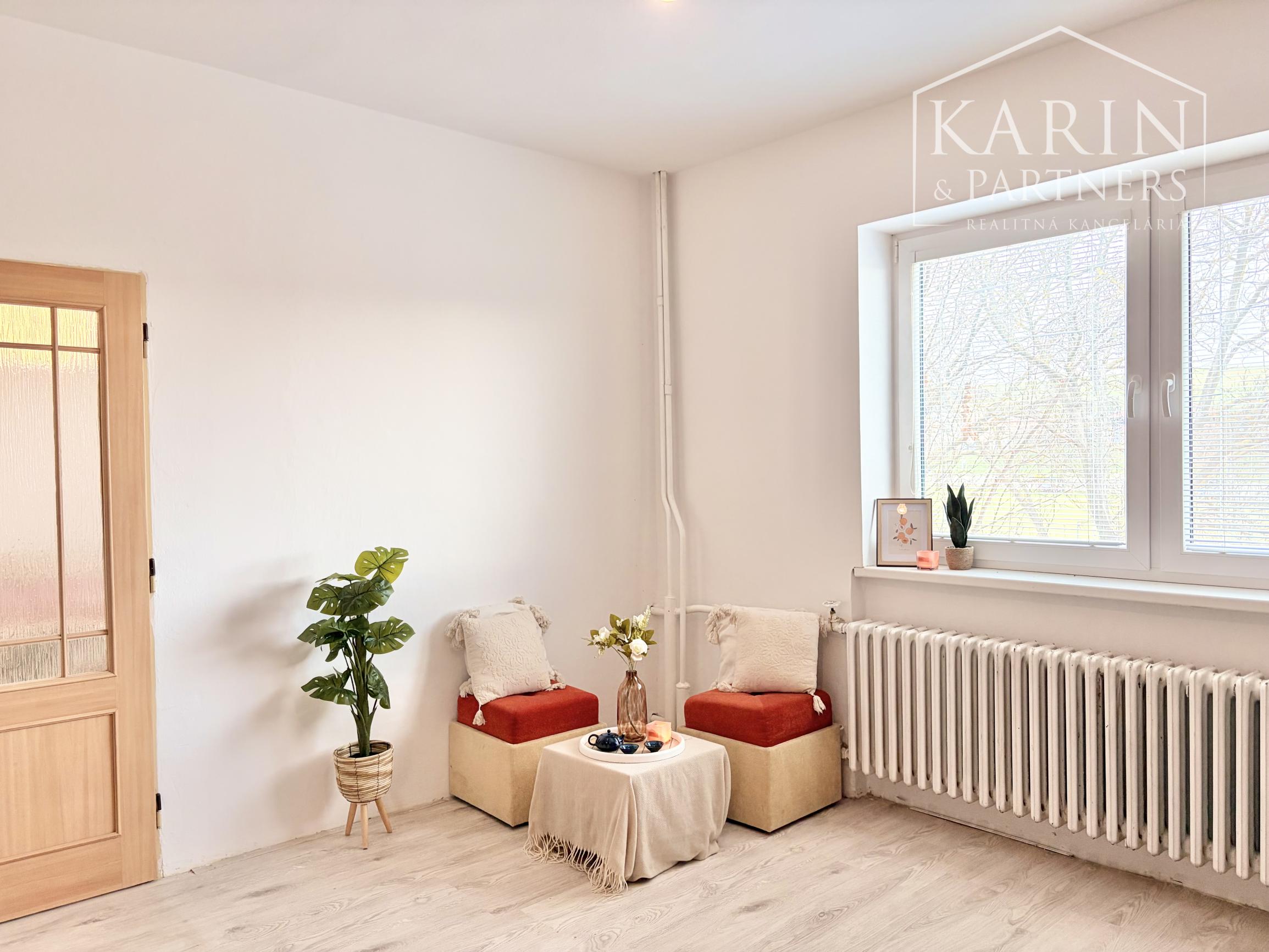 3-izb. RD Pastuchov (8 km od Hlohovca), 2 garáže, dieľňa+2 izby v podkroví