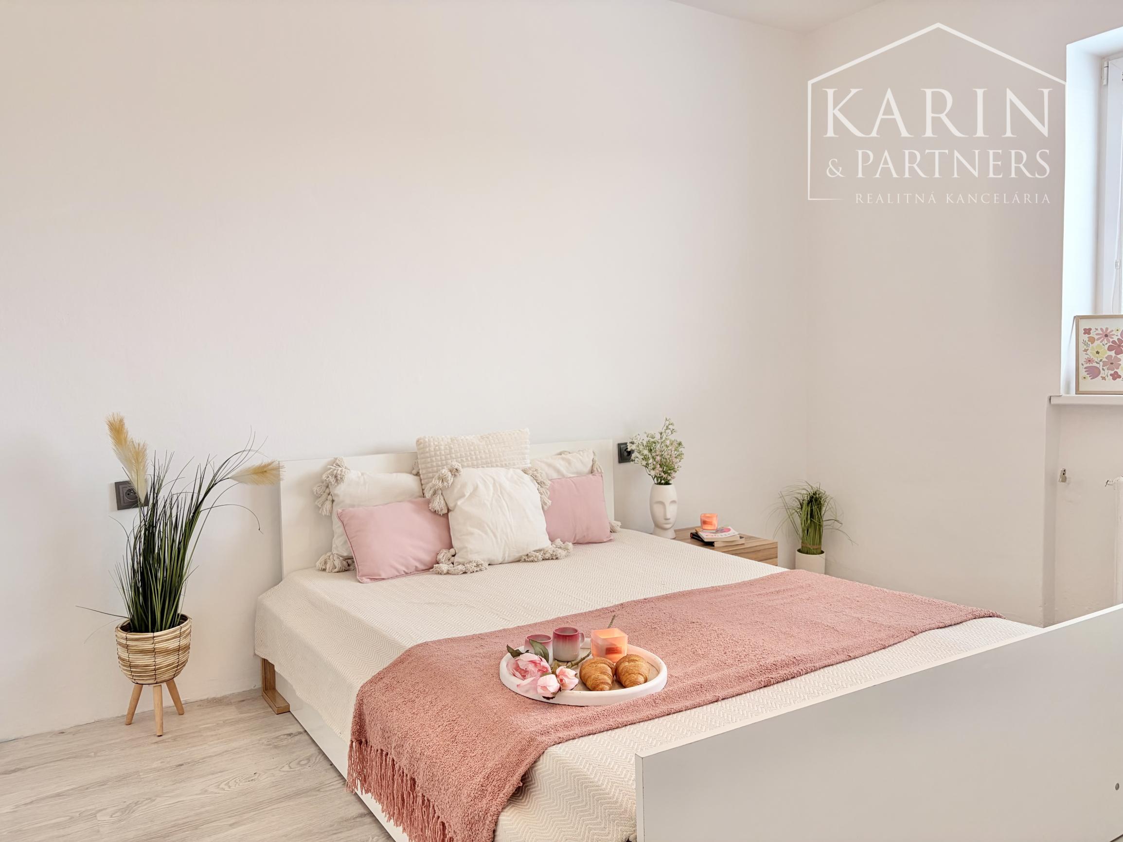 RD za cenu 2-izb.bytu- Pastuchov (8 km od Hlohovca)