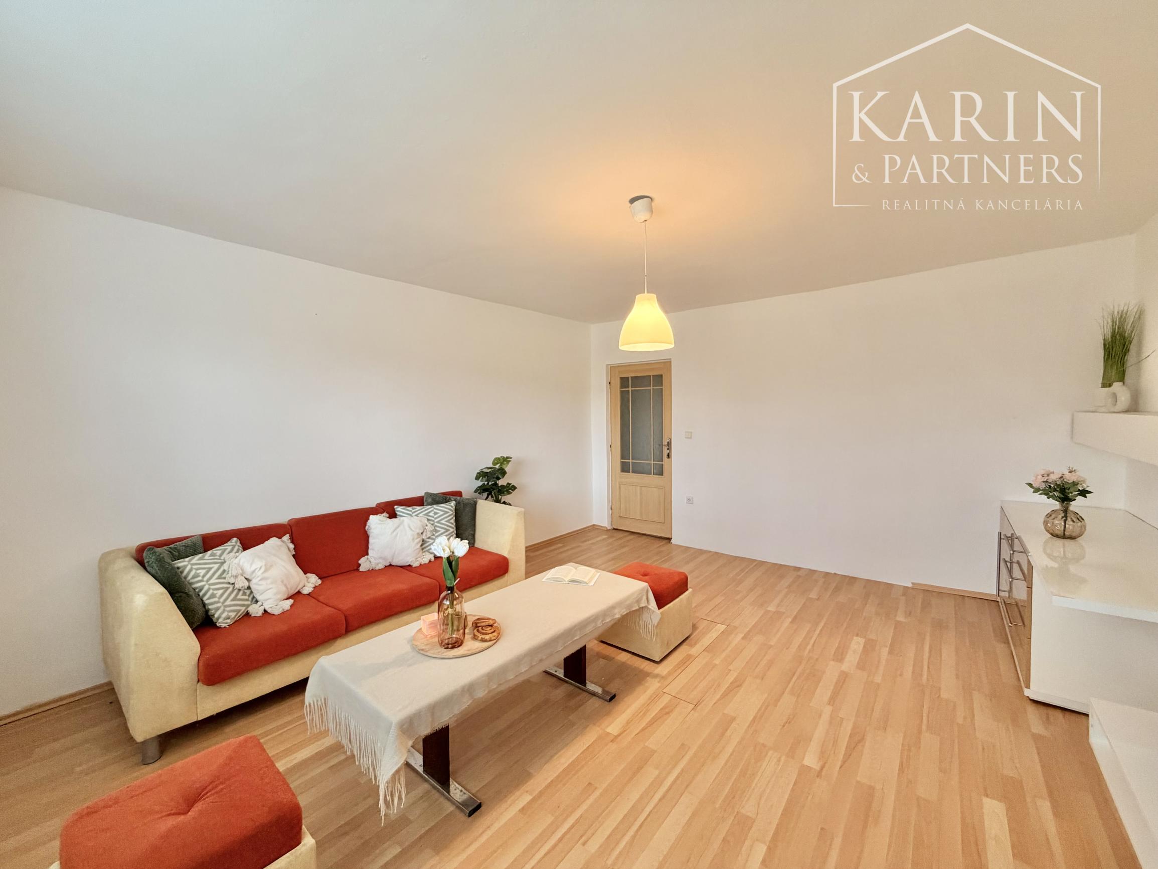 3-izb. RD Pastuchov (8 km od Hlohovca), 2 garáže, dieľňa+2 izby v podkroví