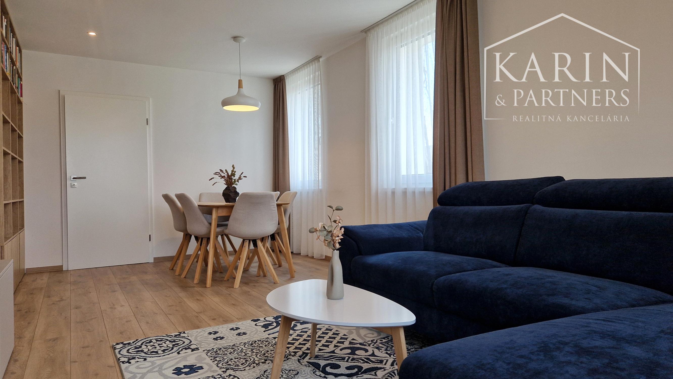 KOMPLETNE ZREKONŠTRUOVANÝ ZARIADENÝ BYT V RUŽINOVE – EXNÁROVA ULICA