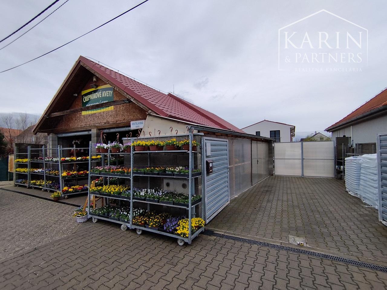 PROSPERUJÚCI OBCHODNÝ PRIESTOR NA PREDAJ, veľký pozemok, Veľký Biel